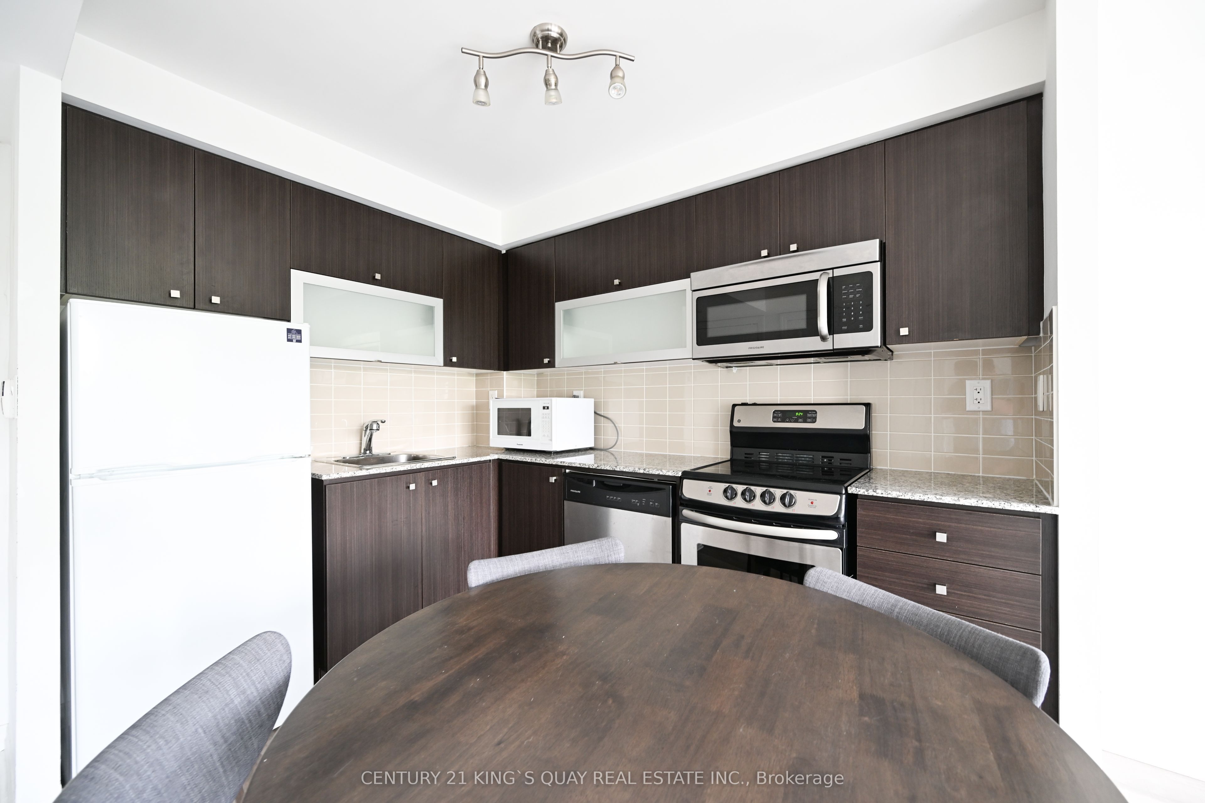 2015 Sheppard Avenue E 312 Property Photo 2