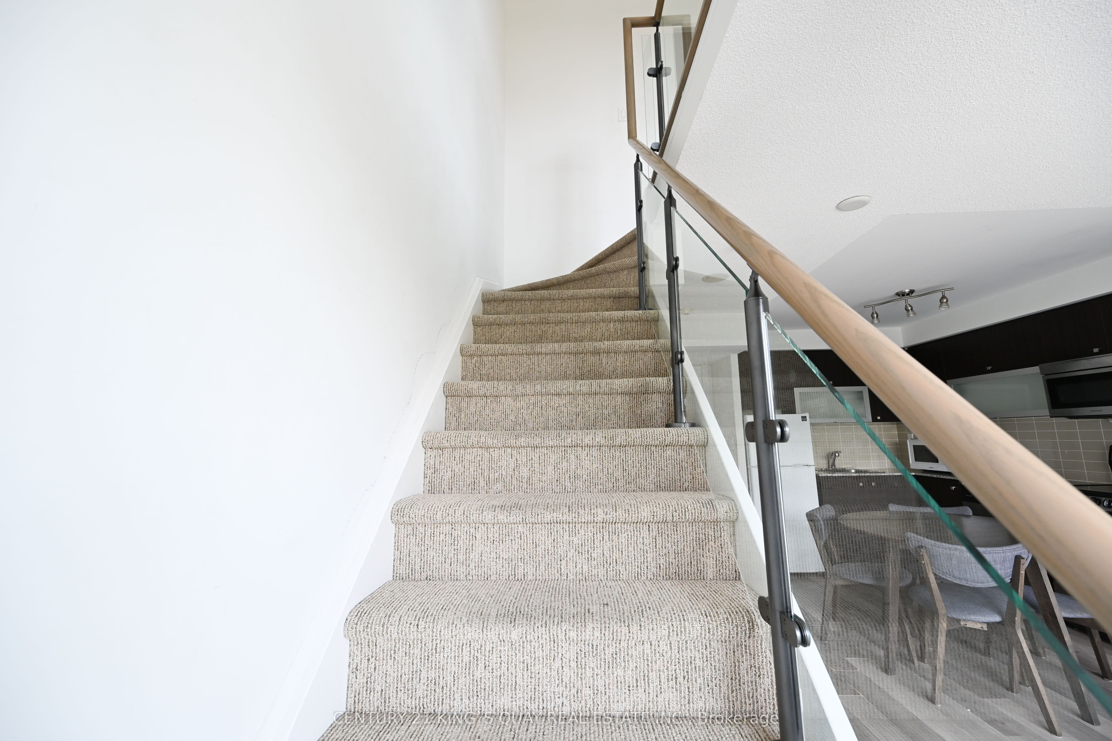 2015 Sheppard Avenue E 312 Property Photo 5