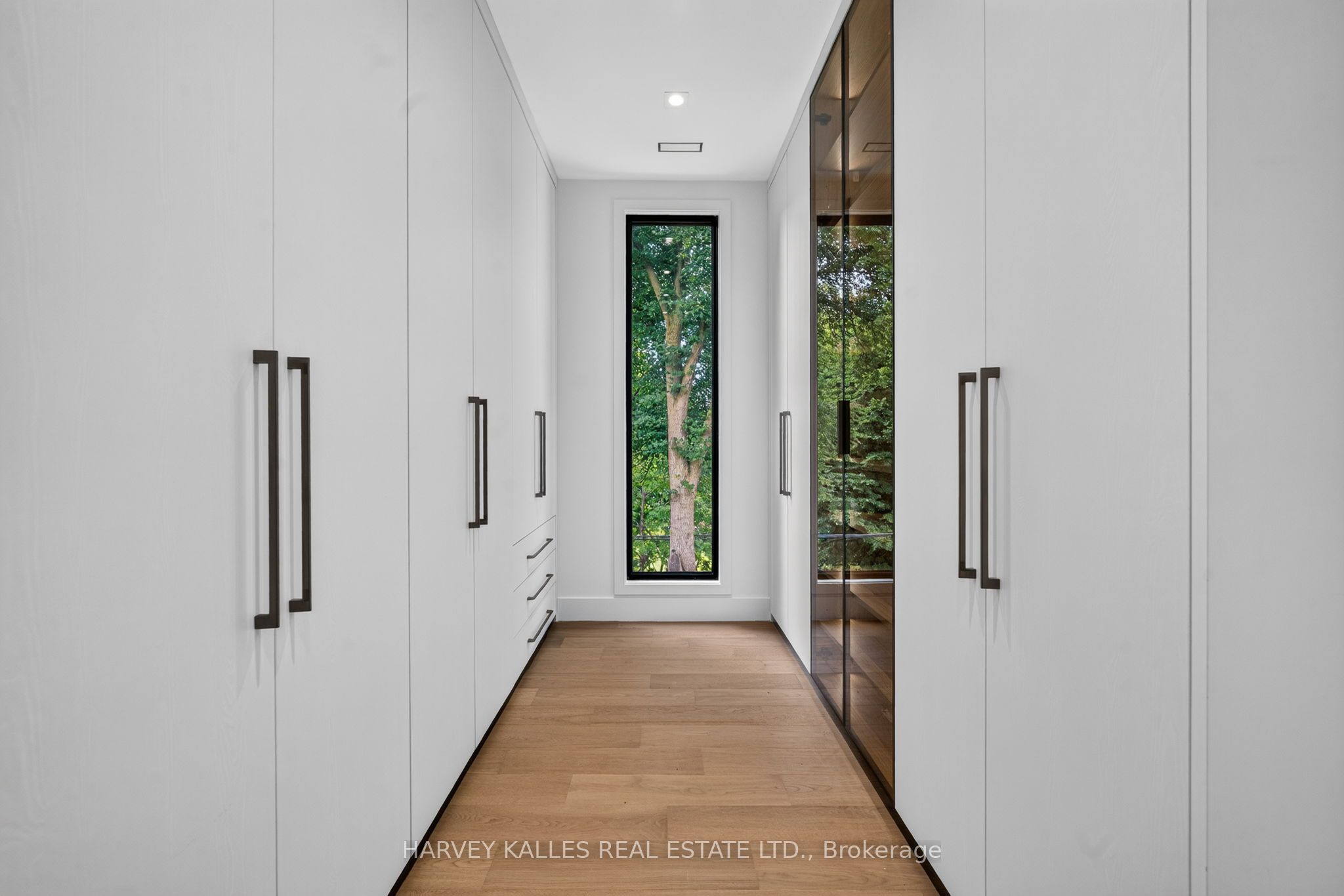 451 Cranbrooke Avenue Property Photo 19