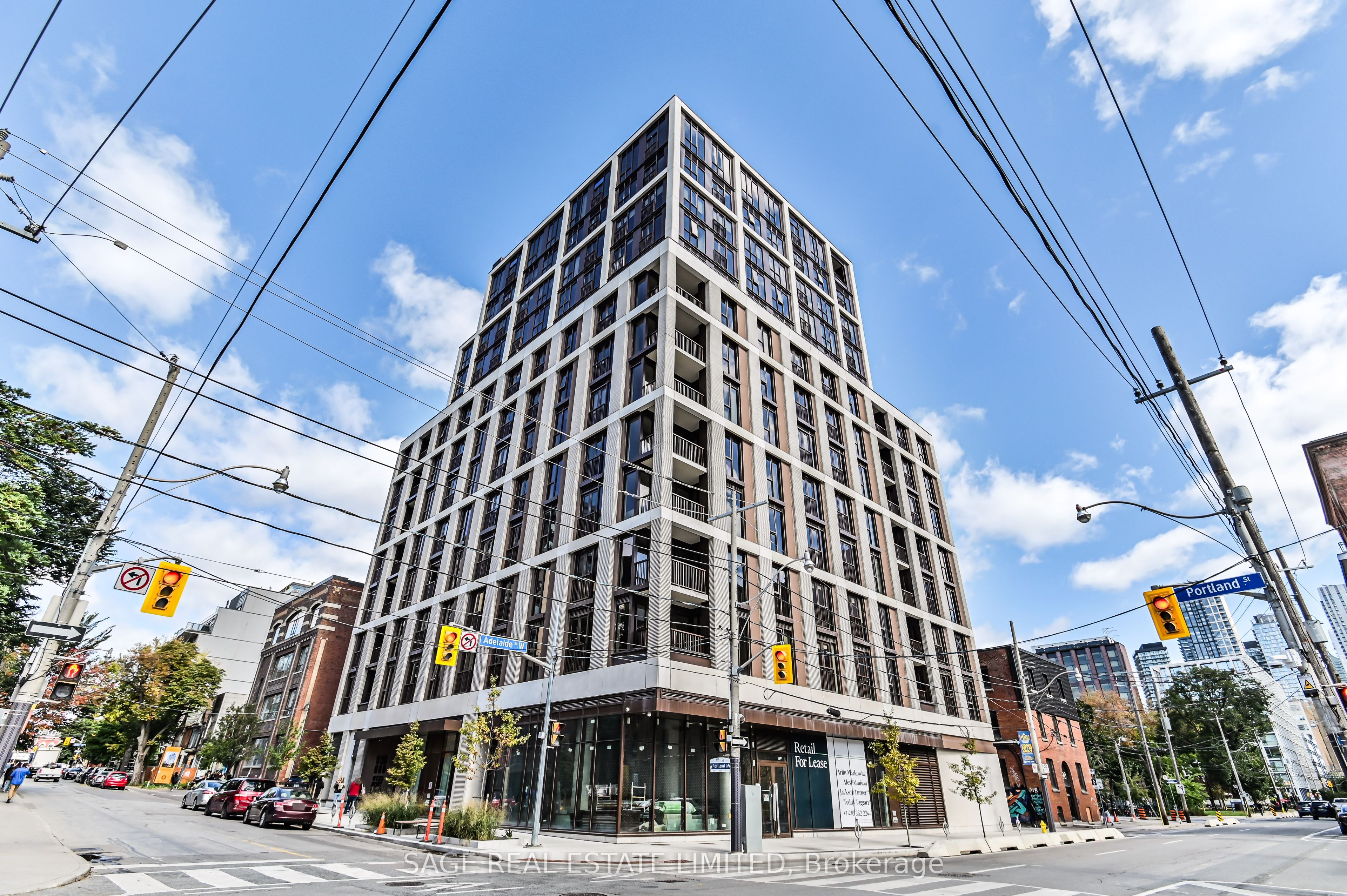 123 Portland Street 1007
