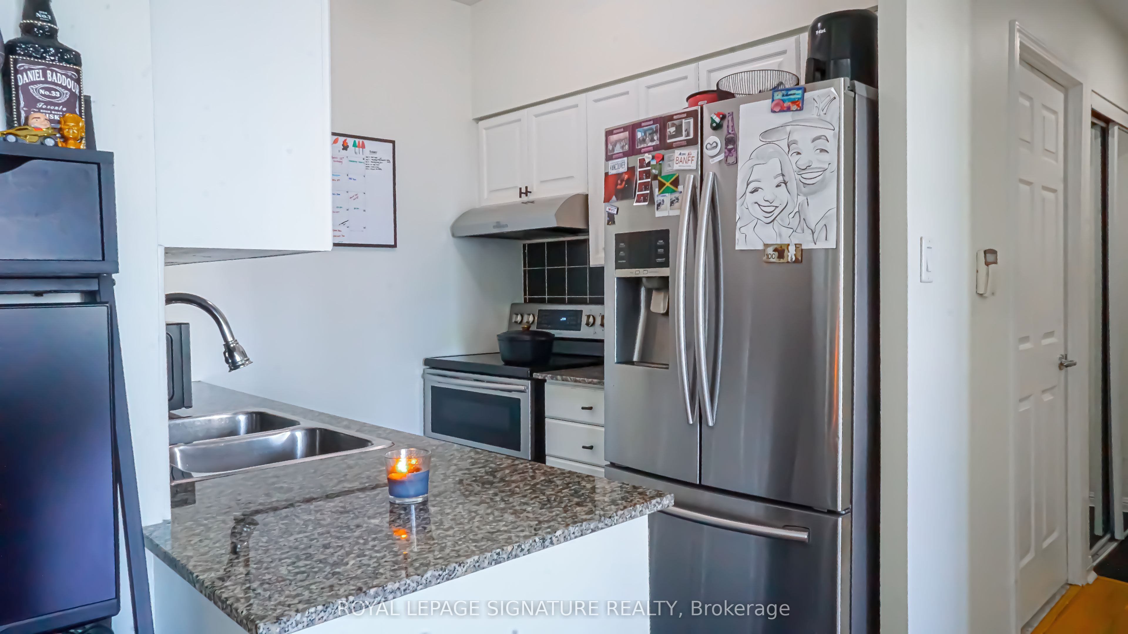 230 Queens Quay W 1726 Property Photo 7