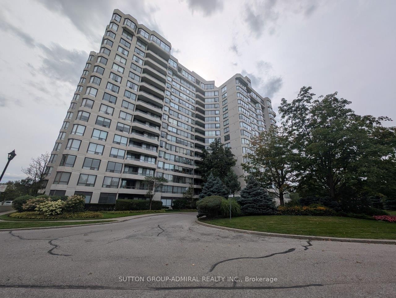 1131 Steeles Avenue W 1504 Property Photo 1
