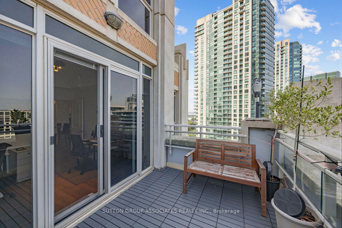 628 Fleet Street 1603 Property Photo 17