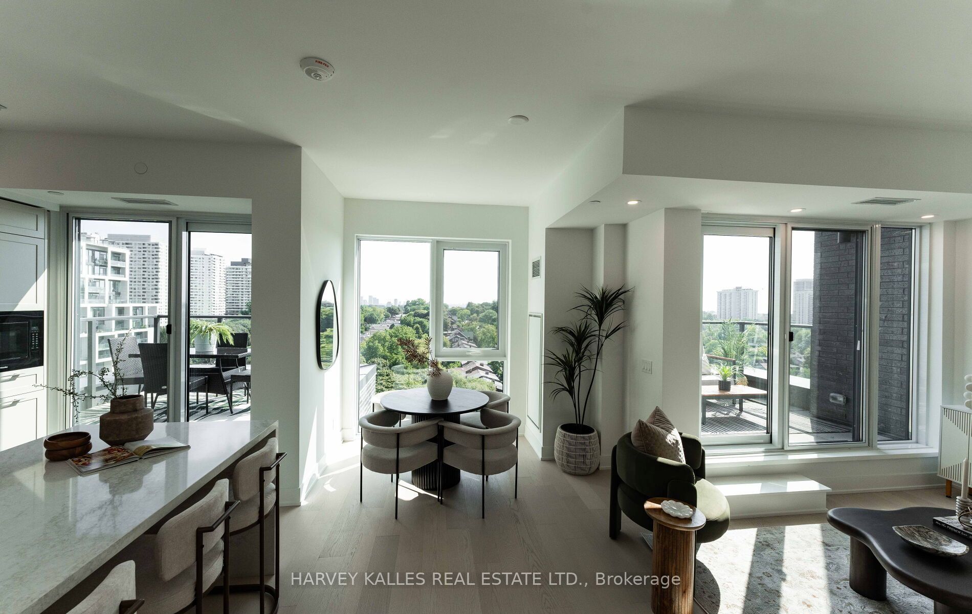 8 Manor Road W Lph2 Property Photo 27