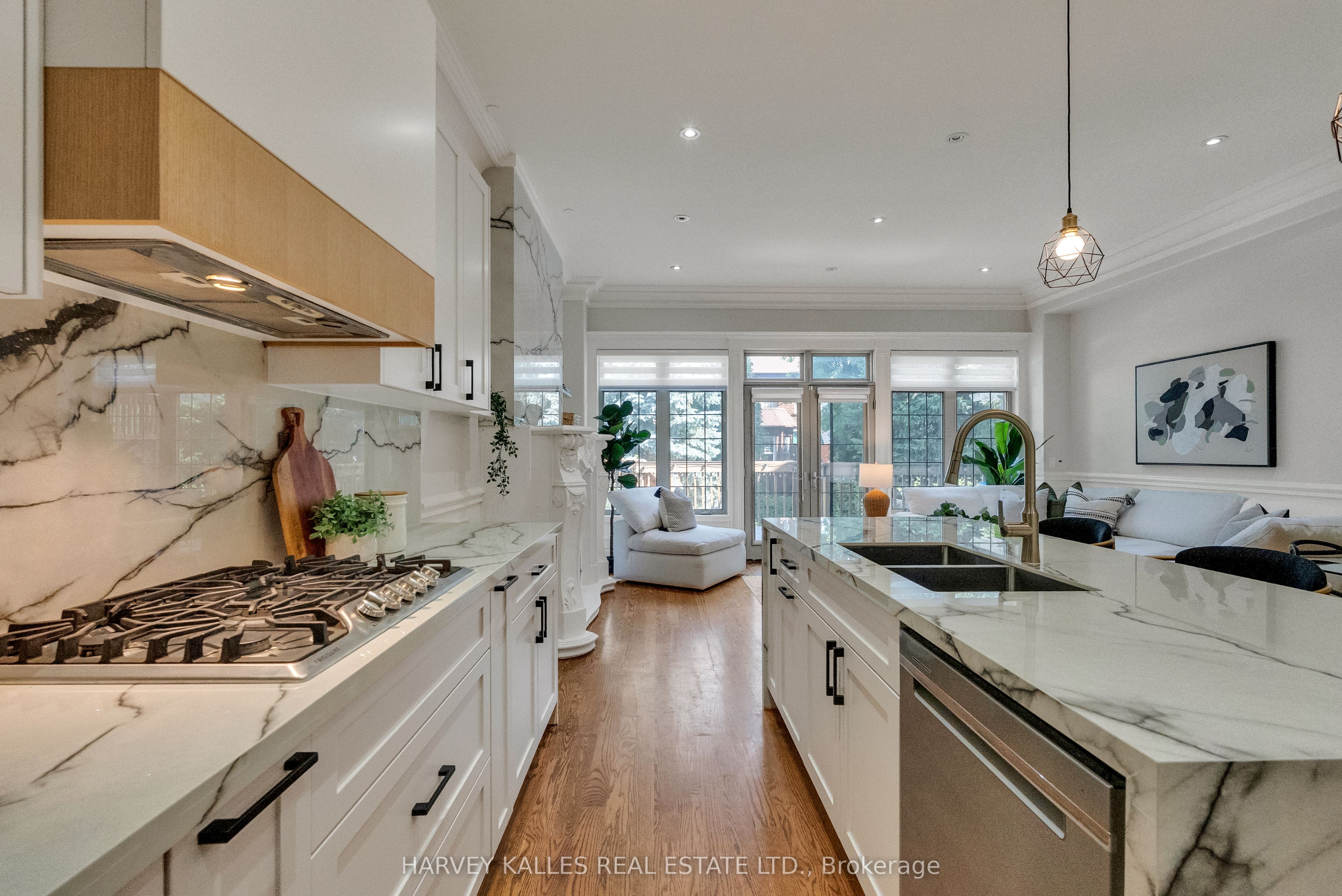 168 Roe Avenue Property Photo 17