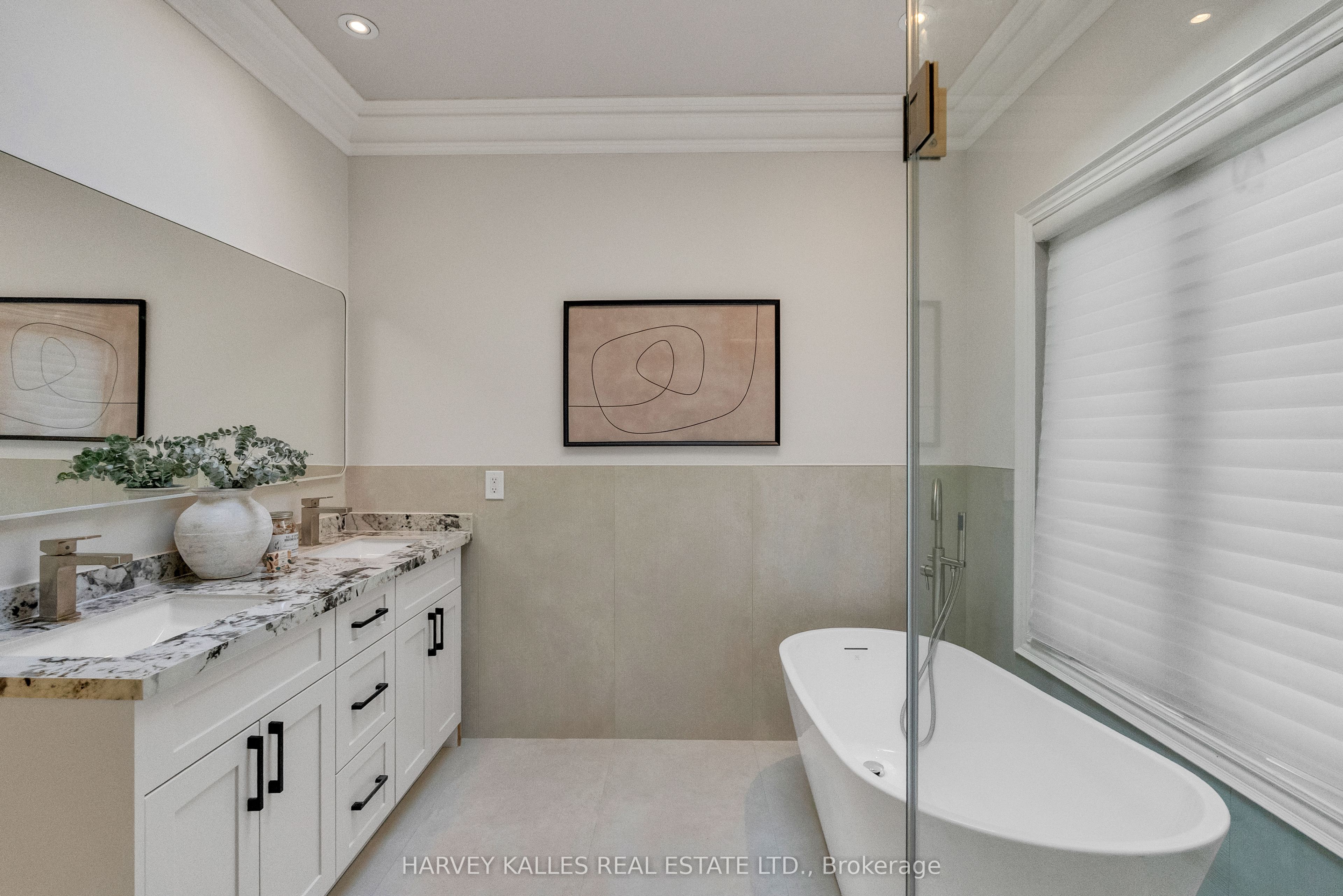 168 Roe Avenue Property Photo 30