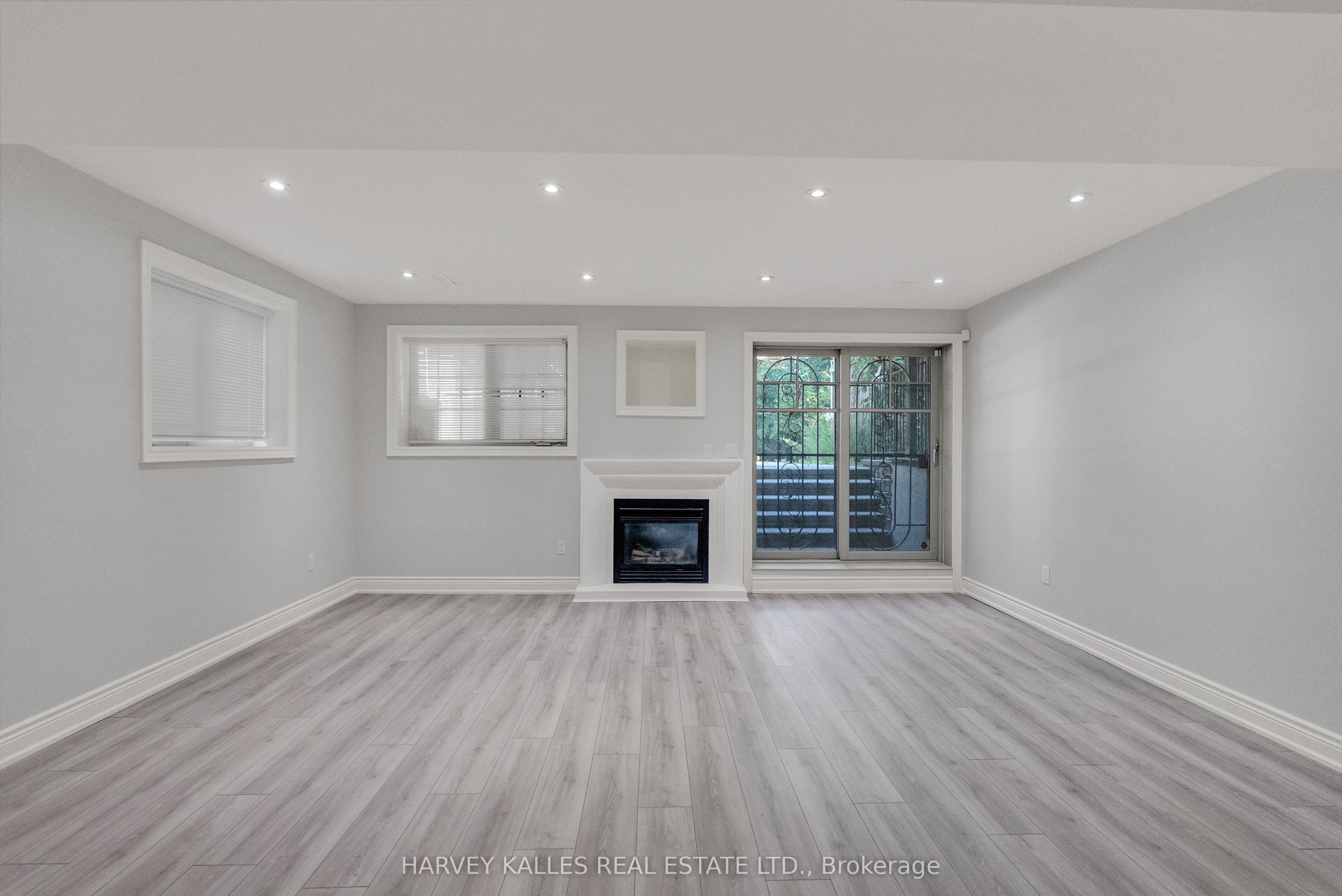 168 Roe Avenue Property Photo 46