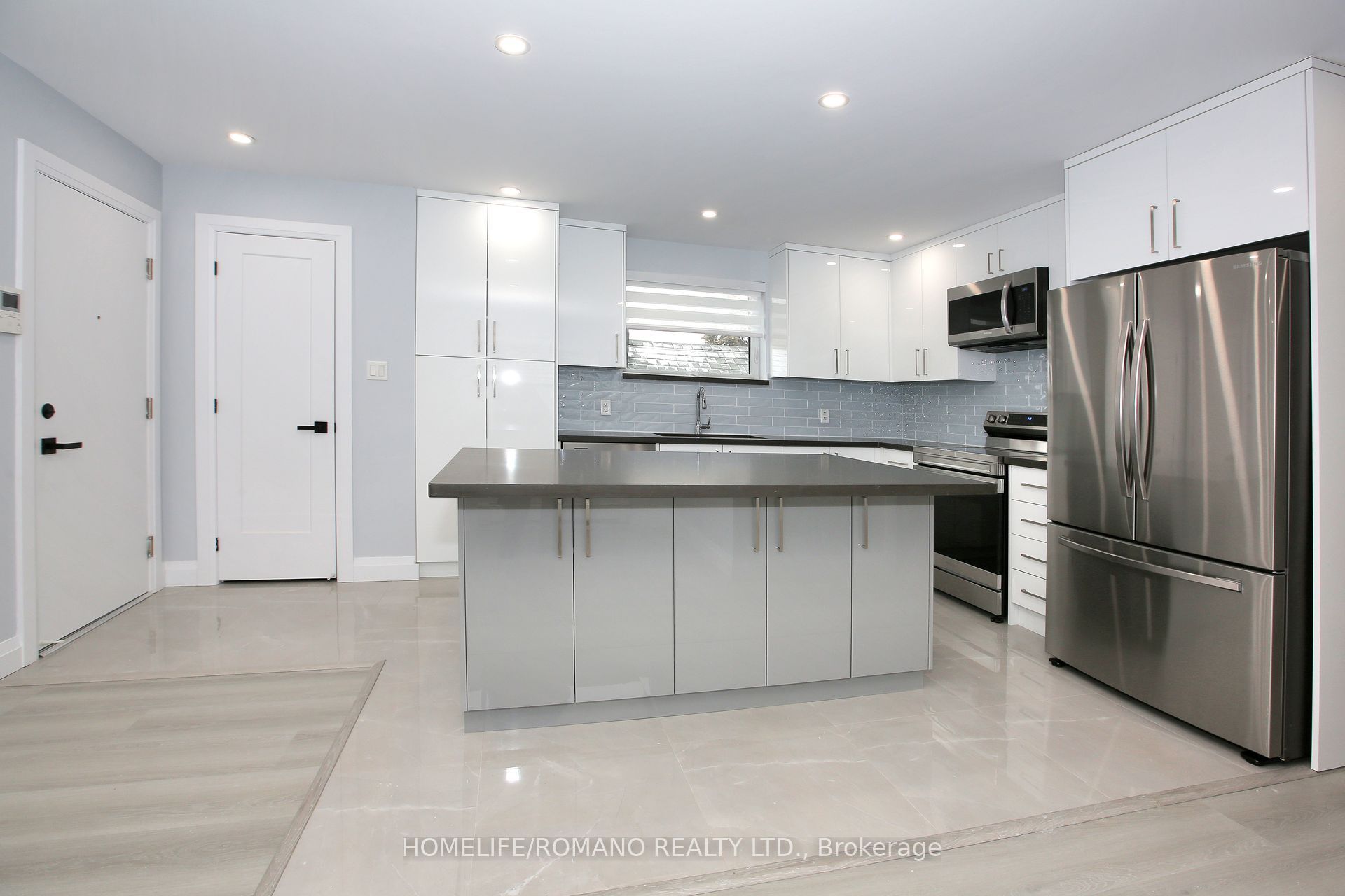 177 Robina Avenue A Property Photo 1