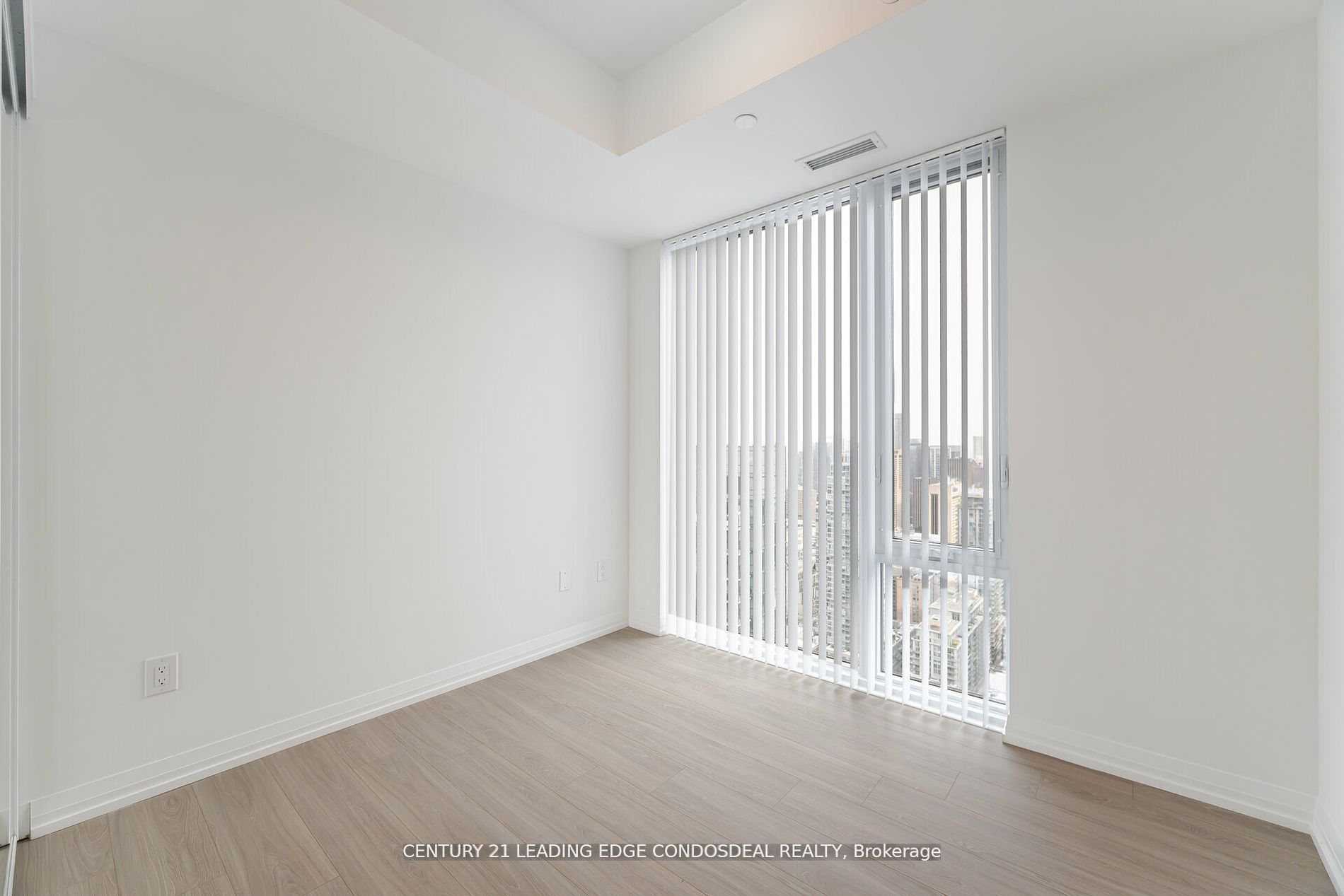 28 Widmer Street 4929 Property Photo 21