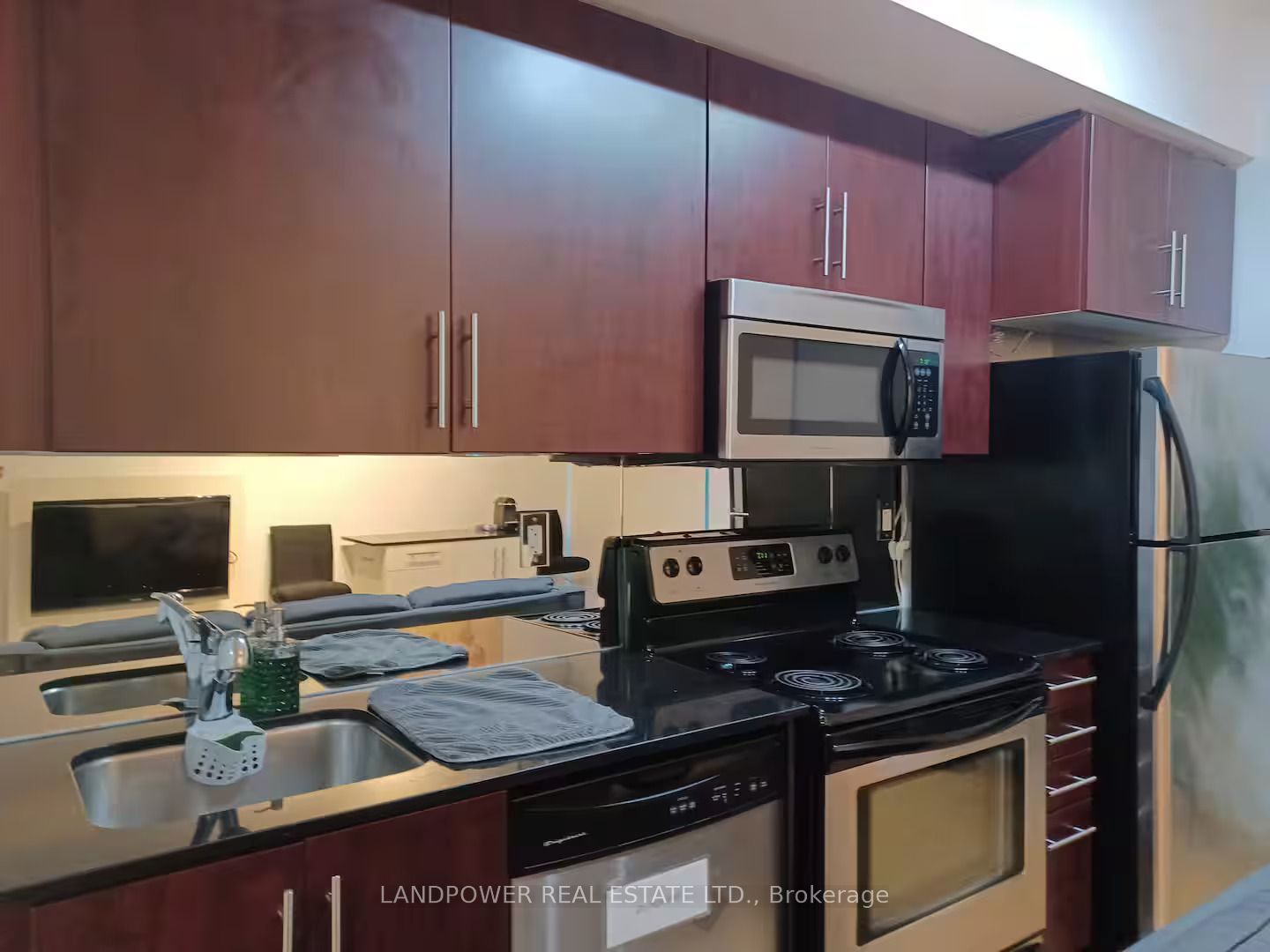 65 Bremner Boulevard 3906 Property Photo 15