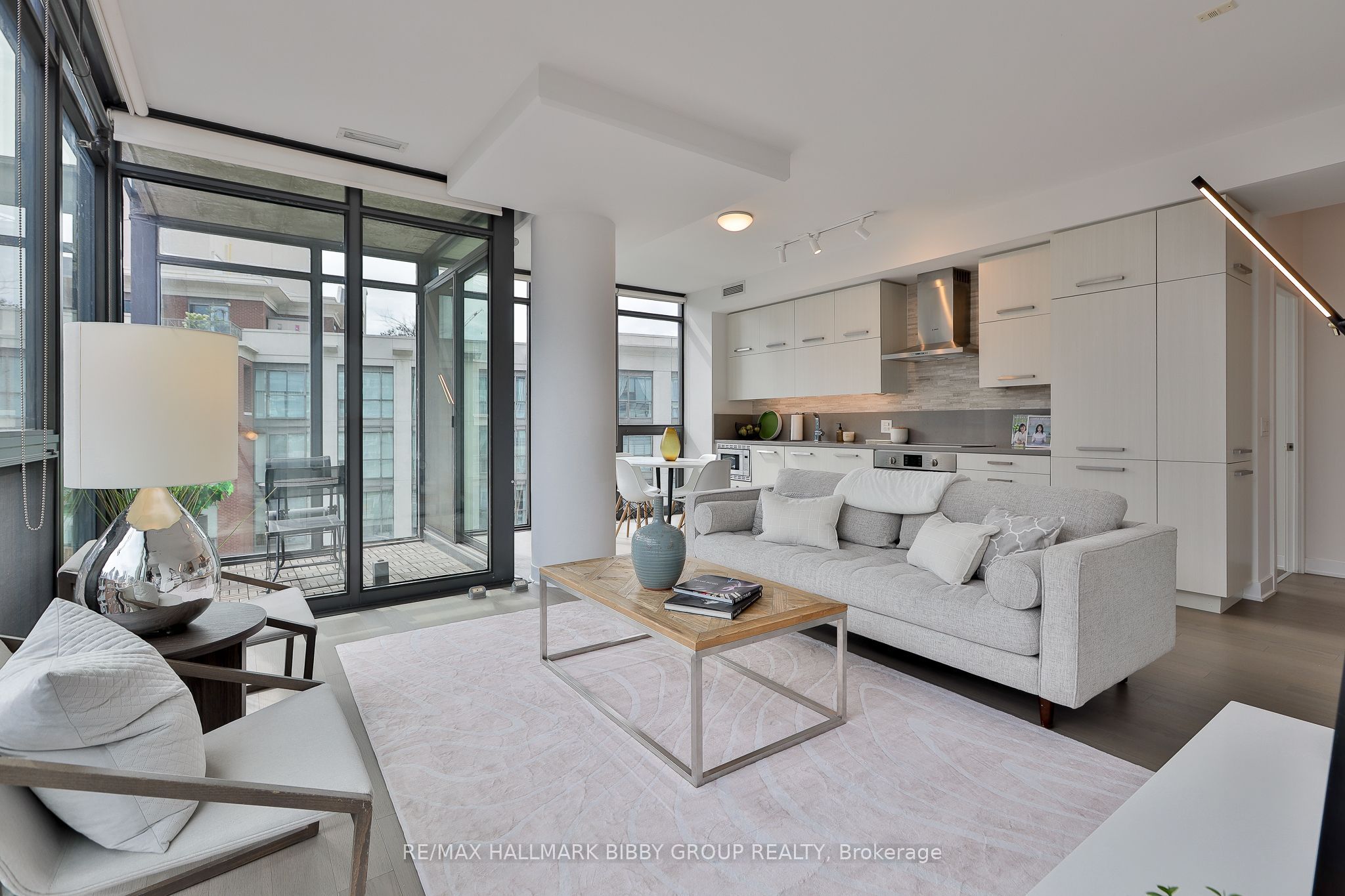 15 Beverley Street 710 Property Photo 2