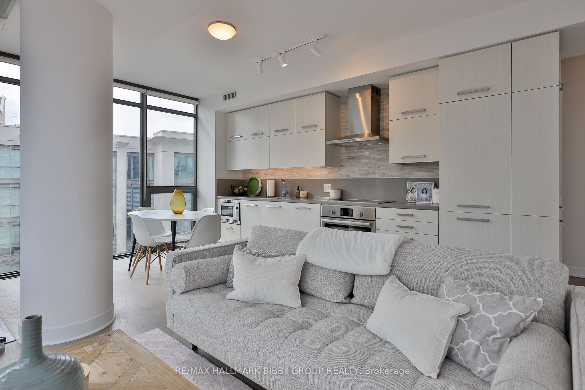 15 Beverley Street 710 Property Photo 8