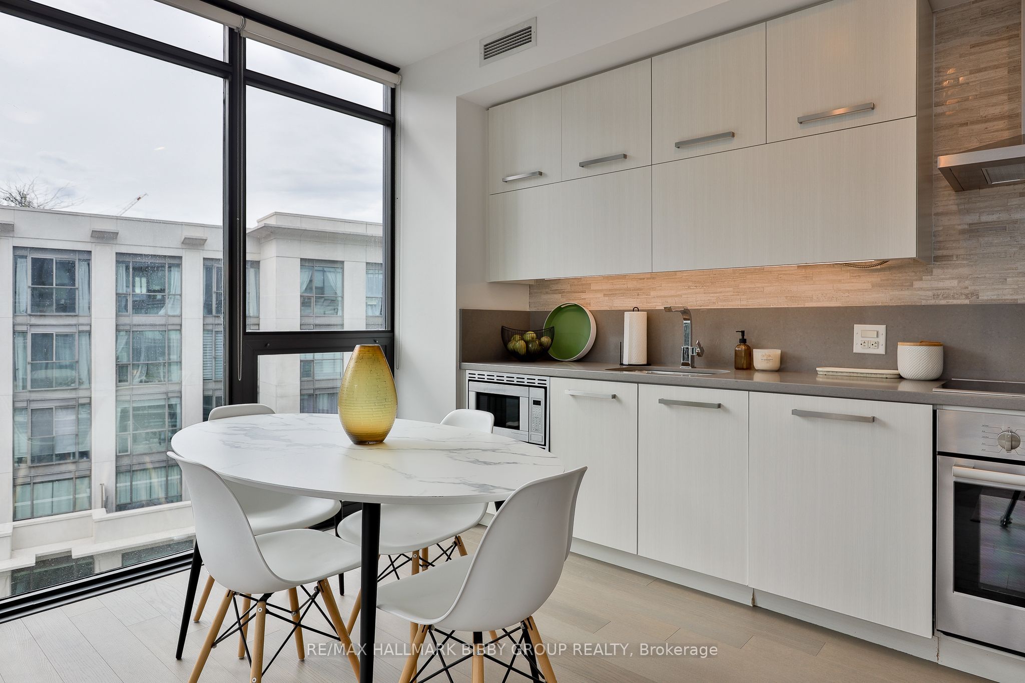 15 Beverley Street 710 Property Photo 10