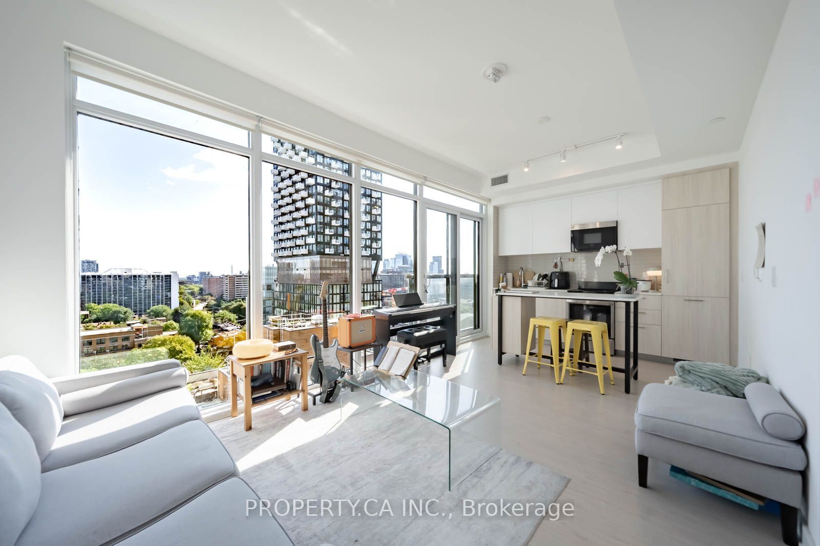 65 Mutual Street 1509 Property Photo 1
