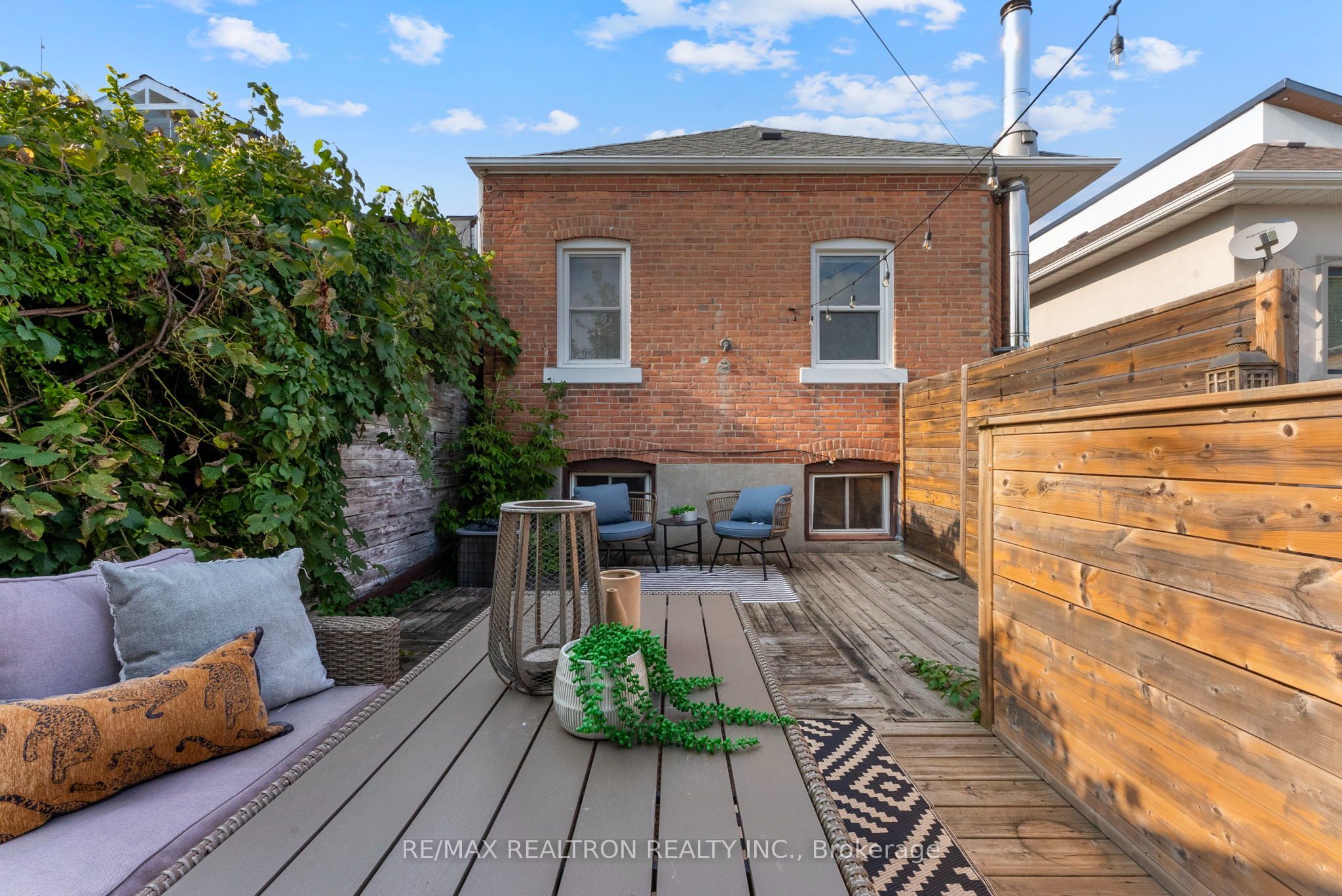41 Ashbury Avenue