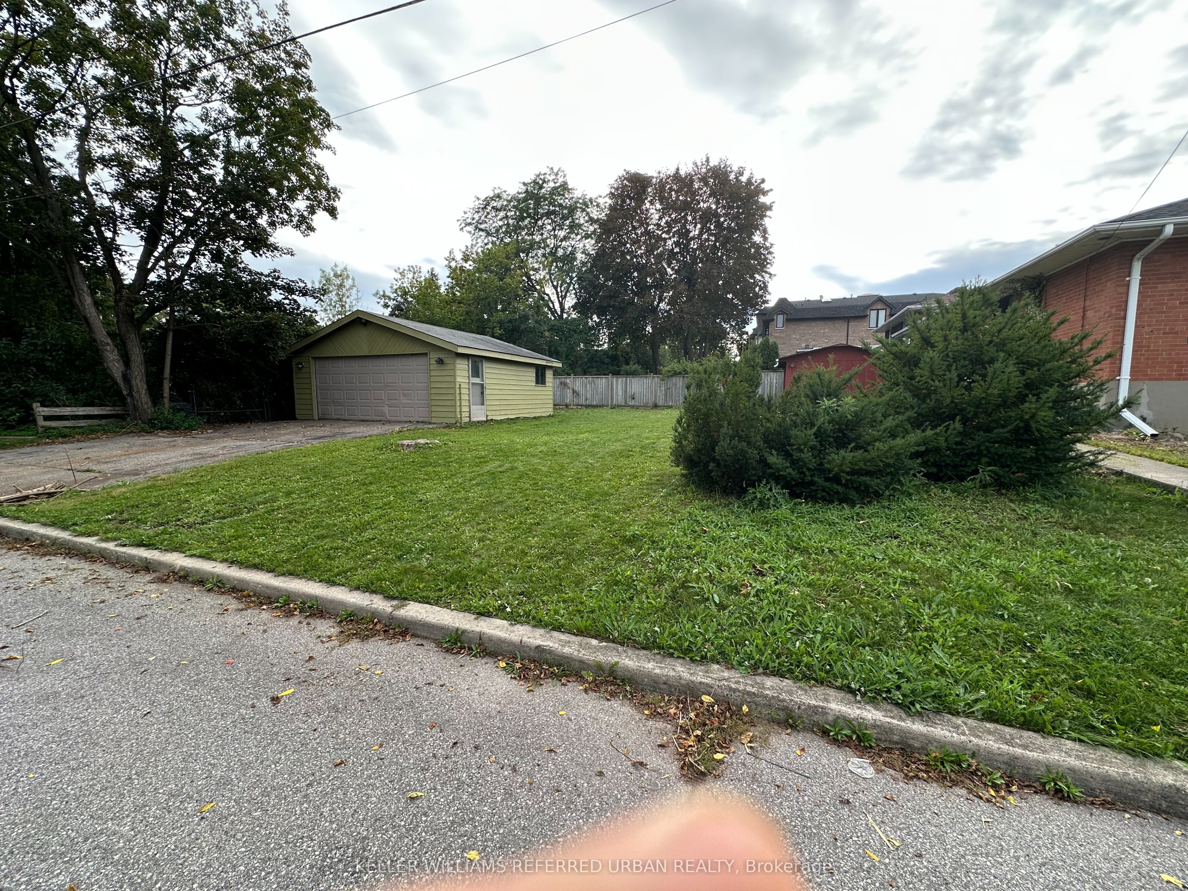 153 Newton Drive Property Photo 4
