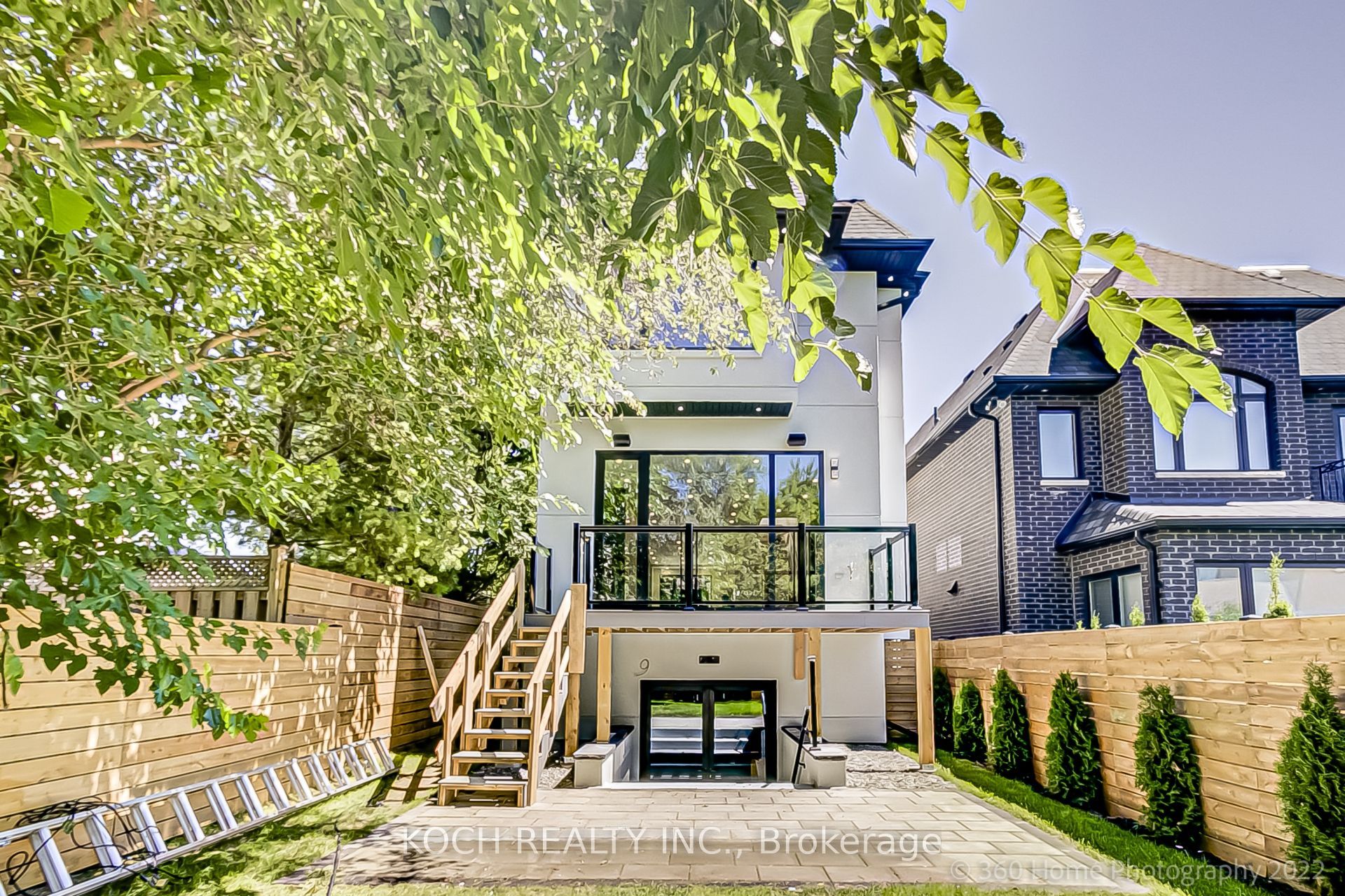 184 Falkirk Street Property Photo 2
