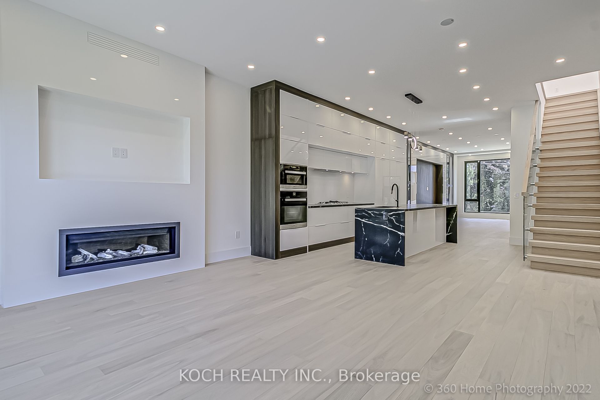 184 Falkirk Street Property Photo 3