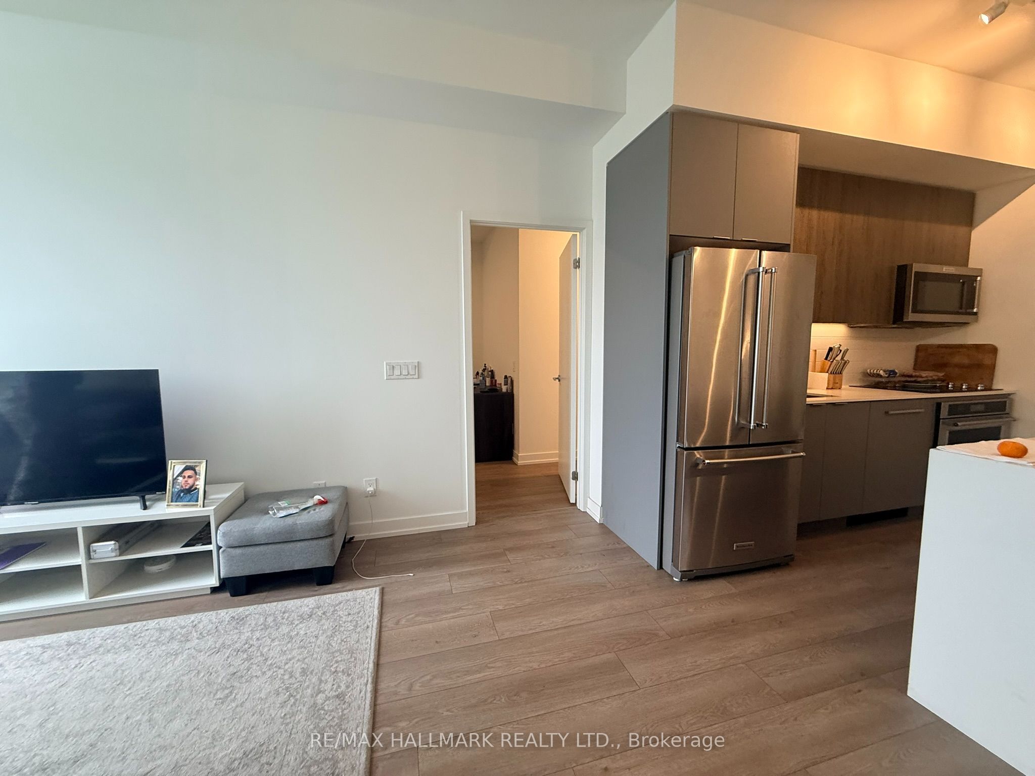 181 Sheppard Avenue E 810 Property Photo 12
