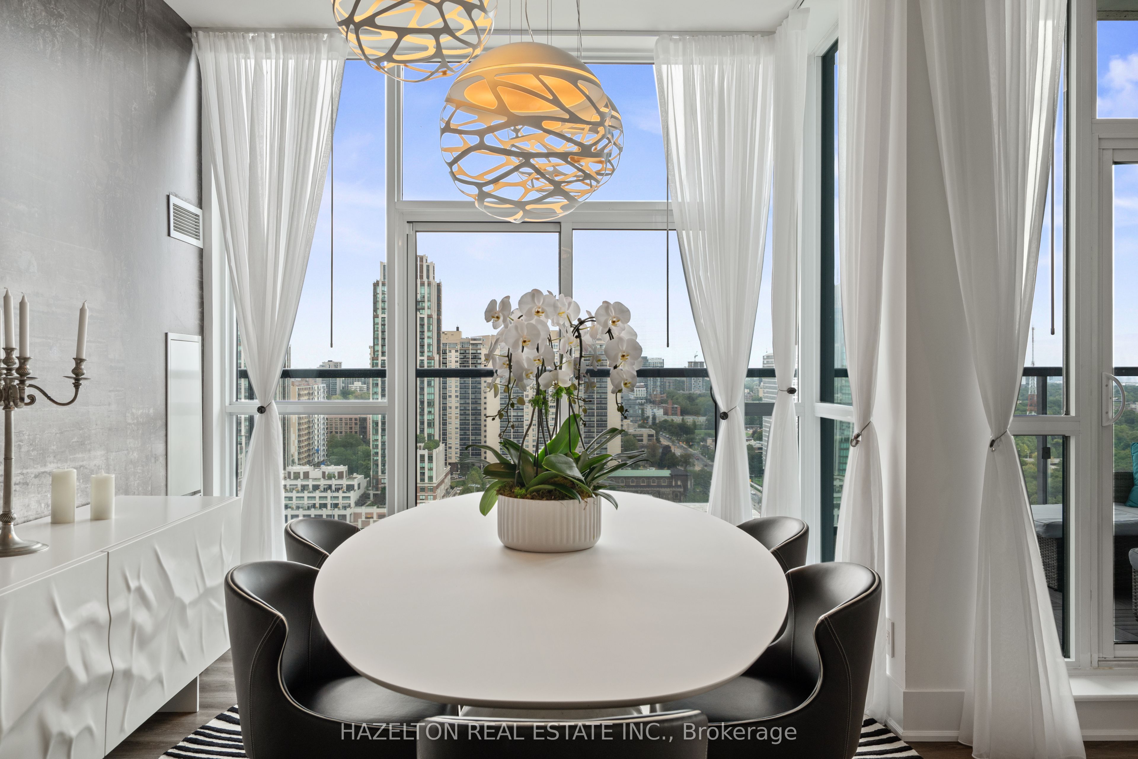1486 Bathurst Street 1802 Property Photo 1