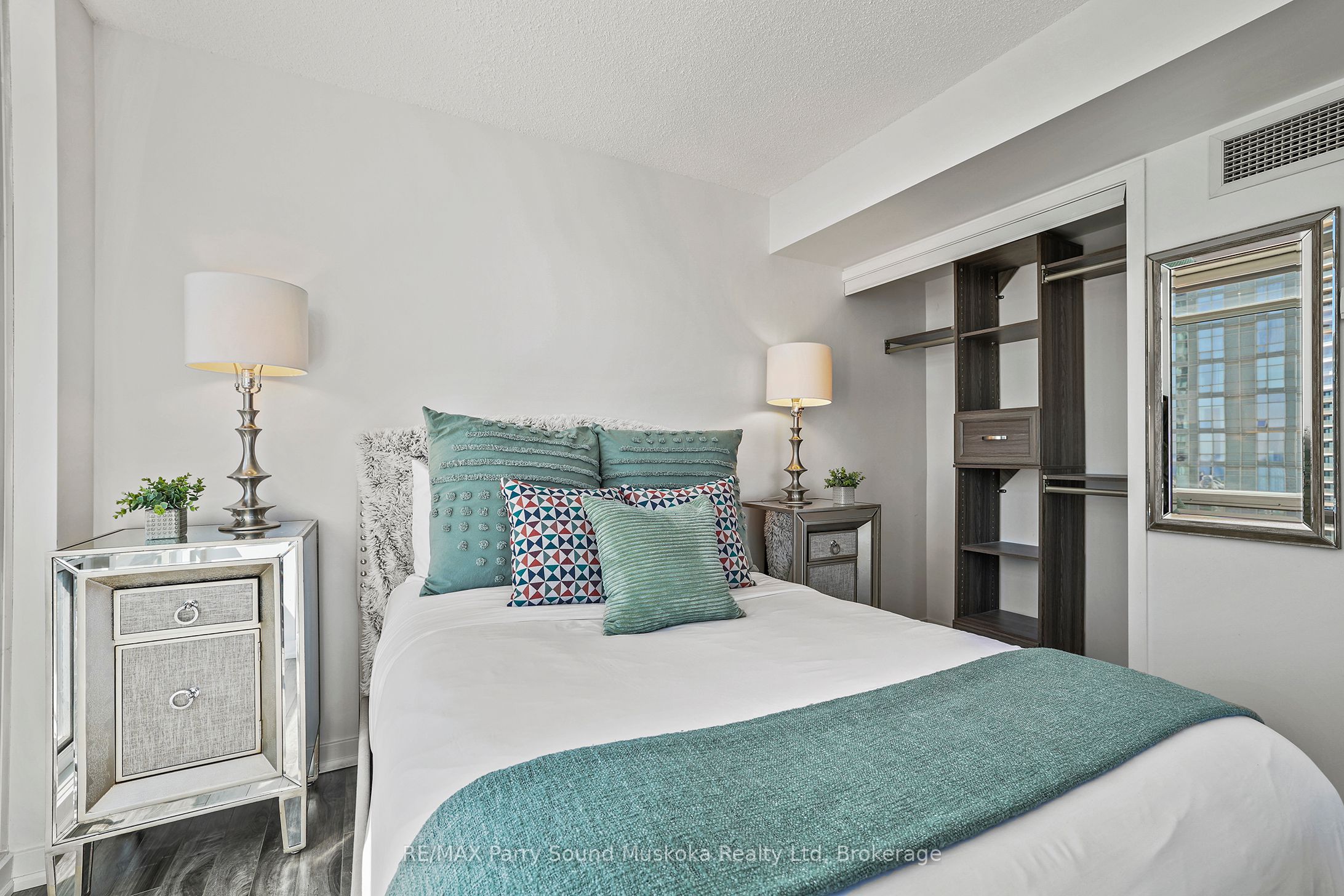 11 Brunel Court Property Photo 14