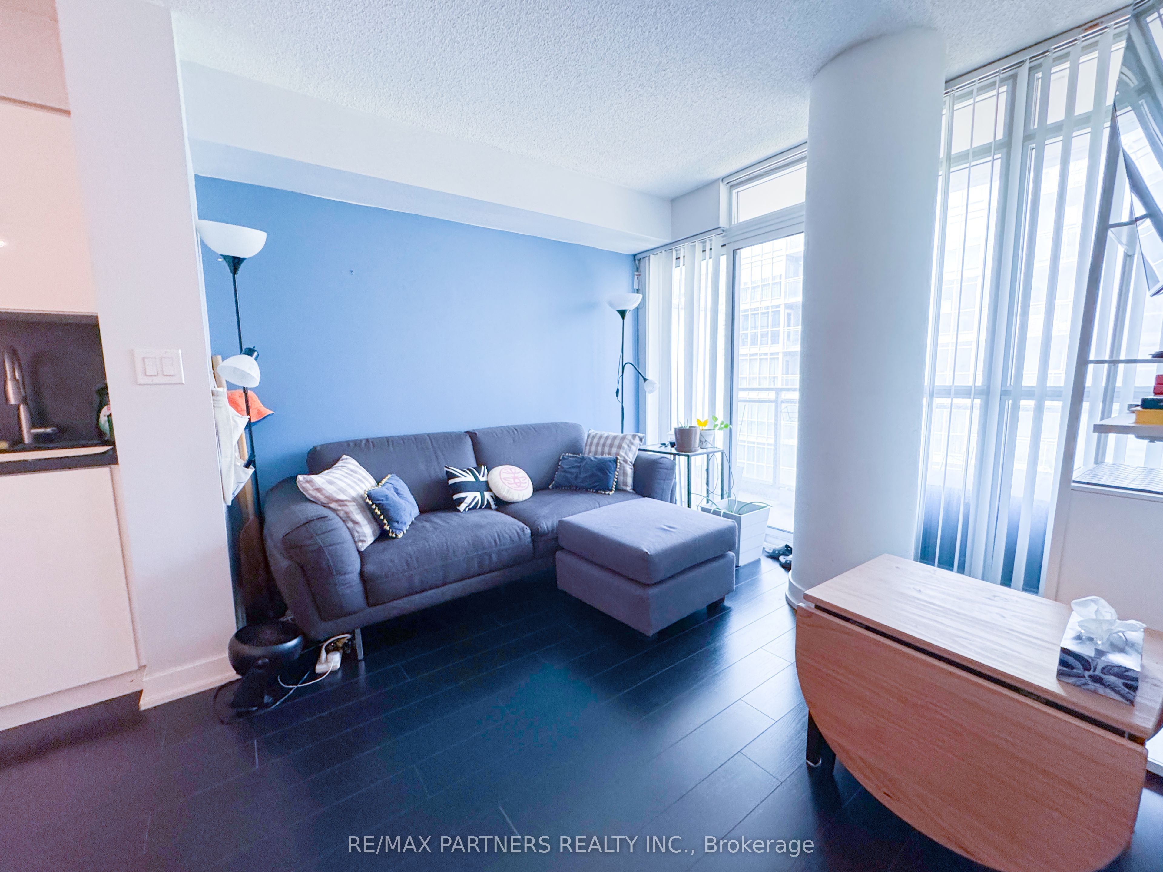 10 Capreol Court 719 Property Photo 4
