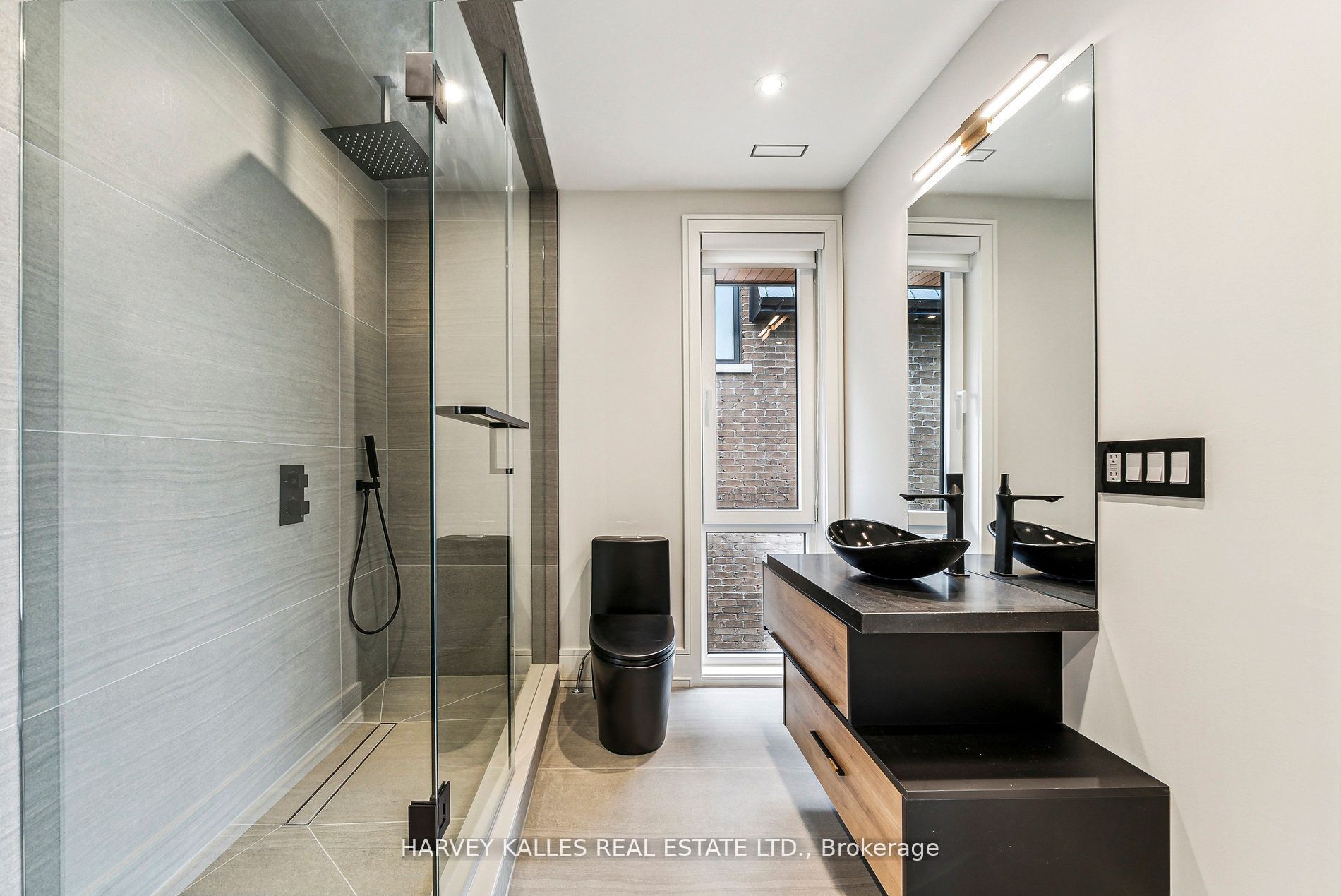 139 Newton Drive Property Photo 24