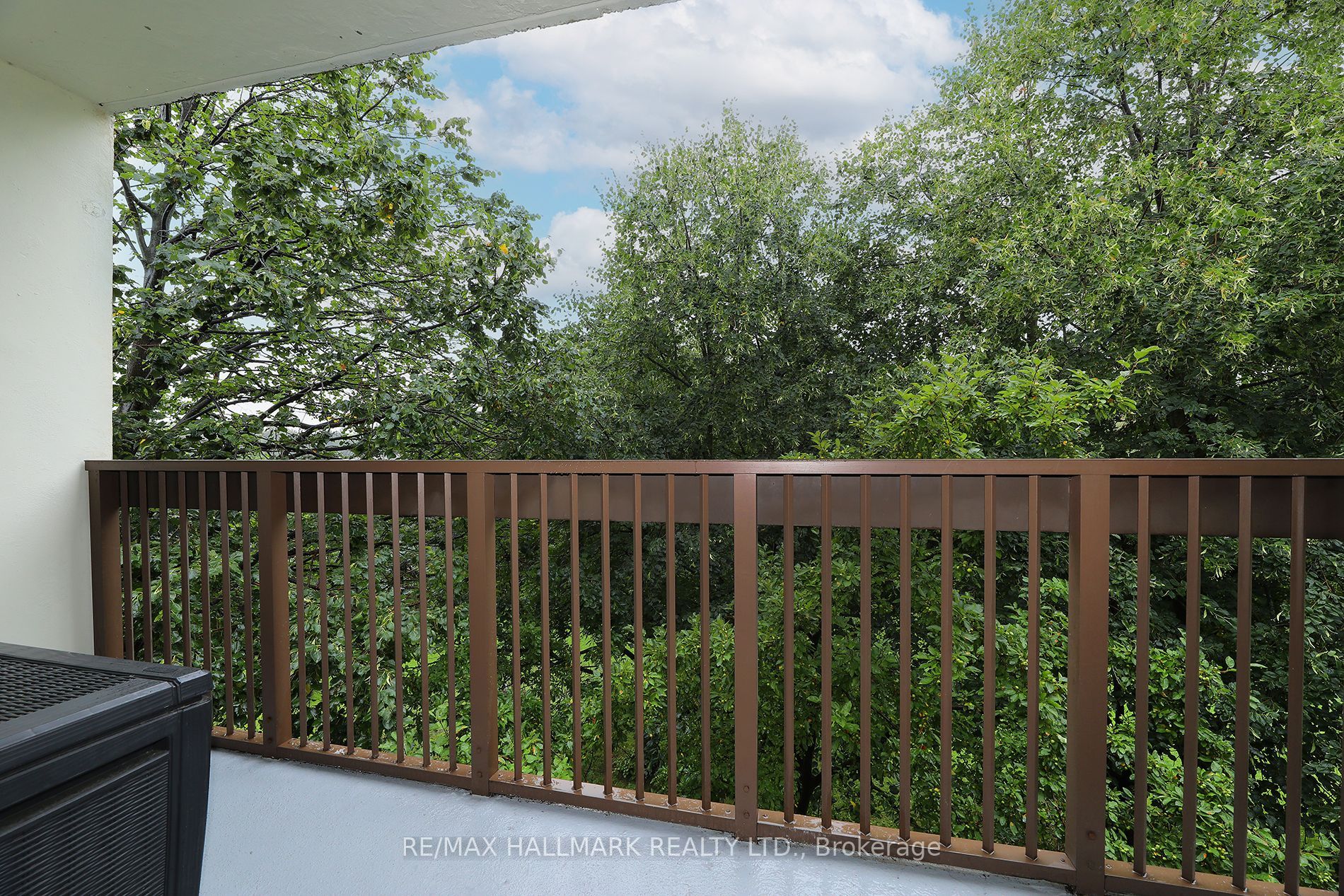 20 Fashion Roseway 415 Property Photo 18