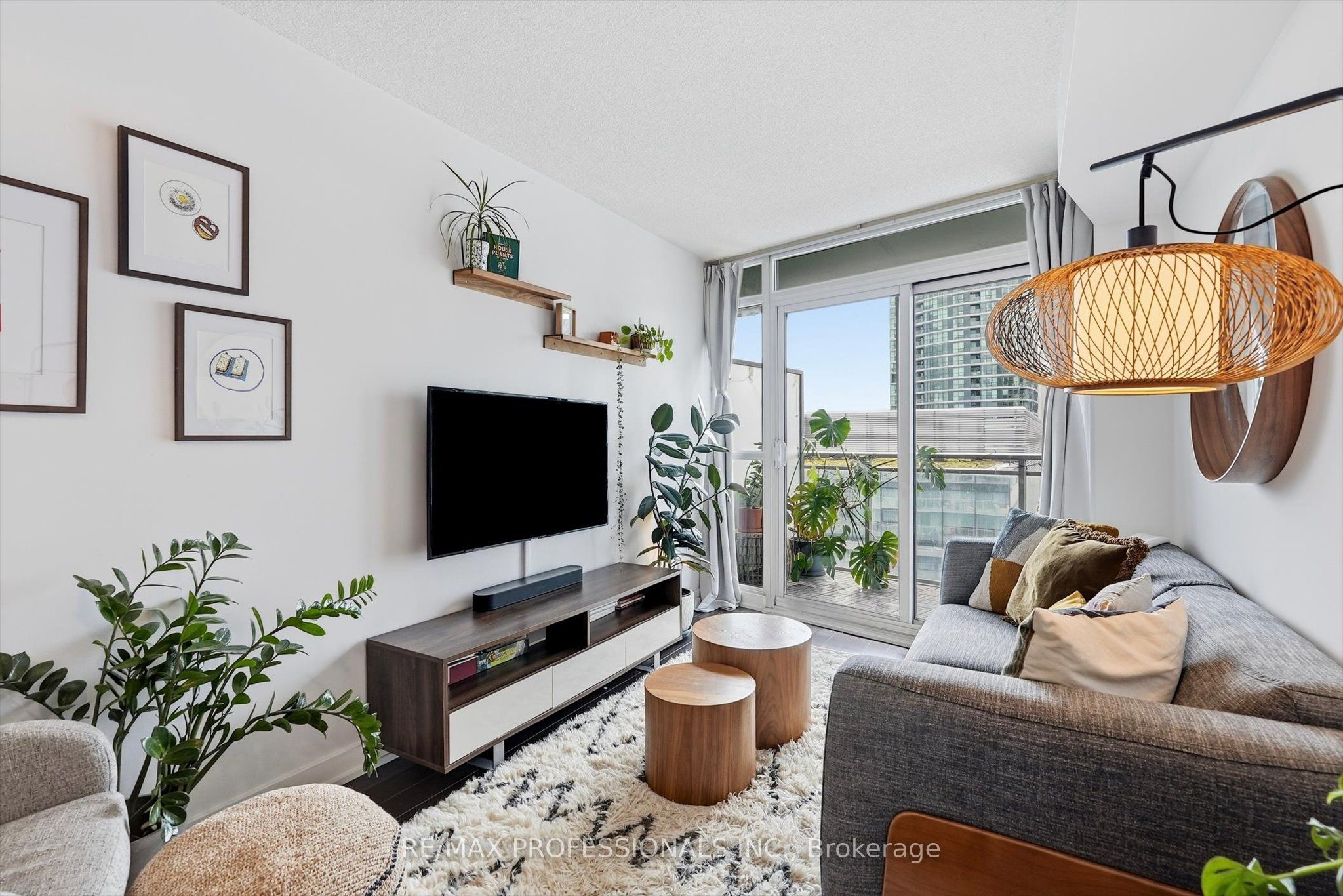 38 Dan Leckie Way 1605 Property Photo 1