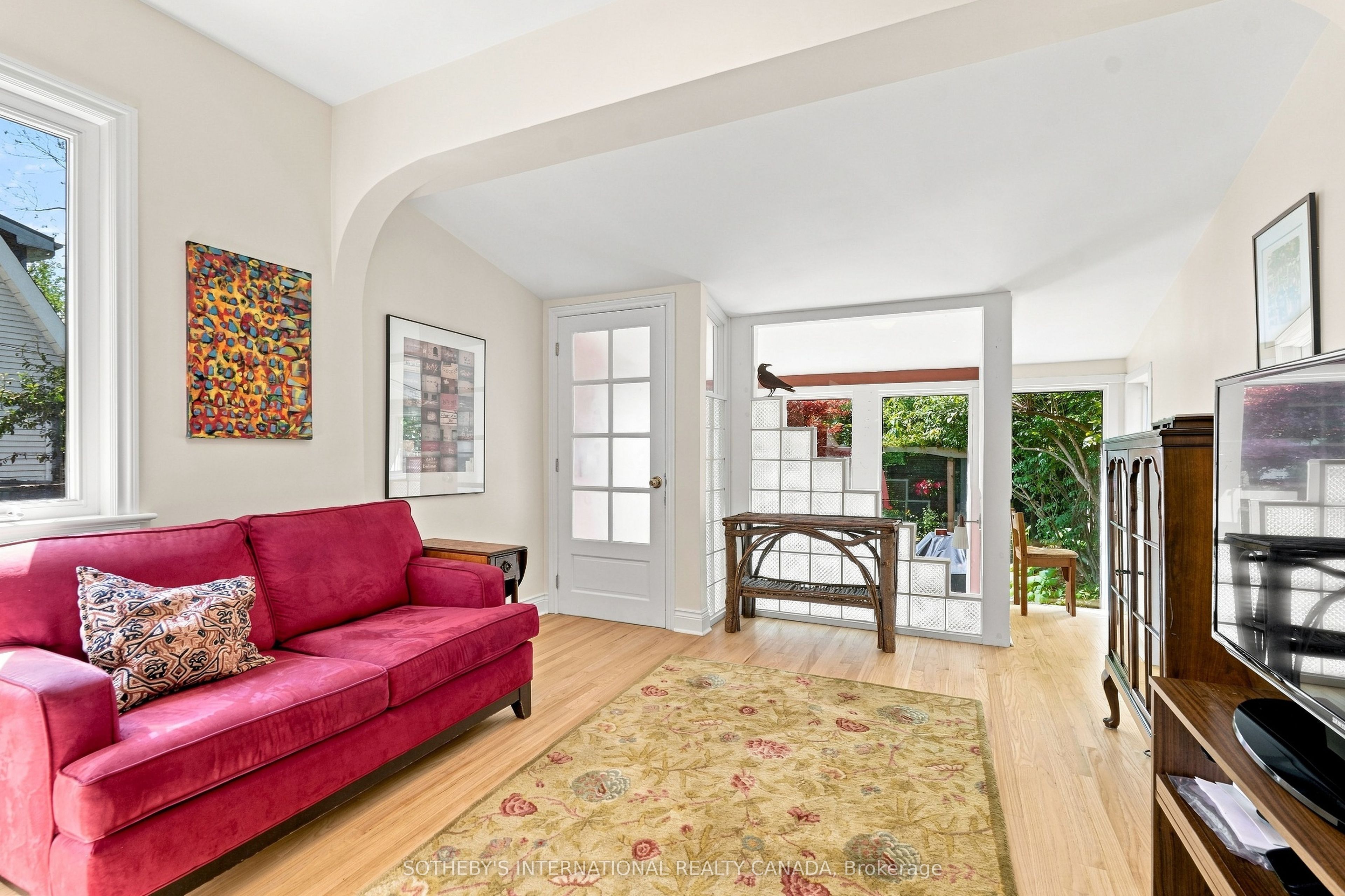 356 Howland Avenue Property Photo 8