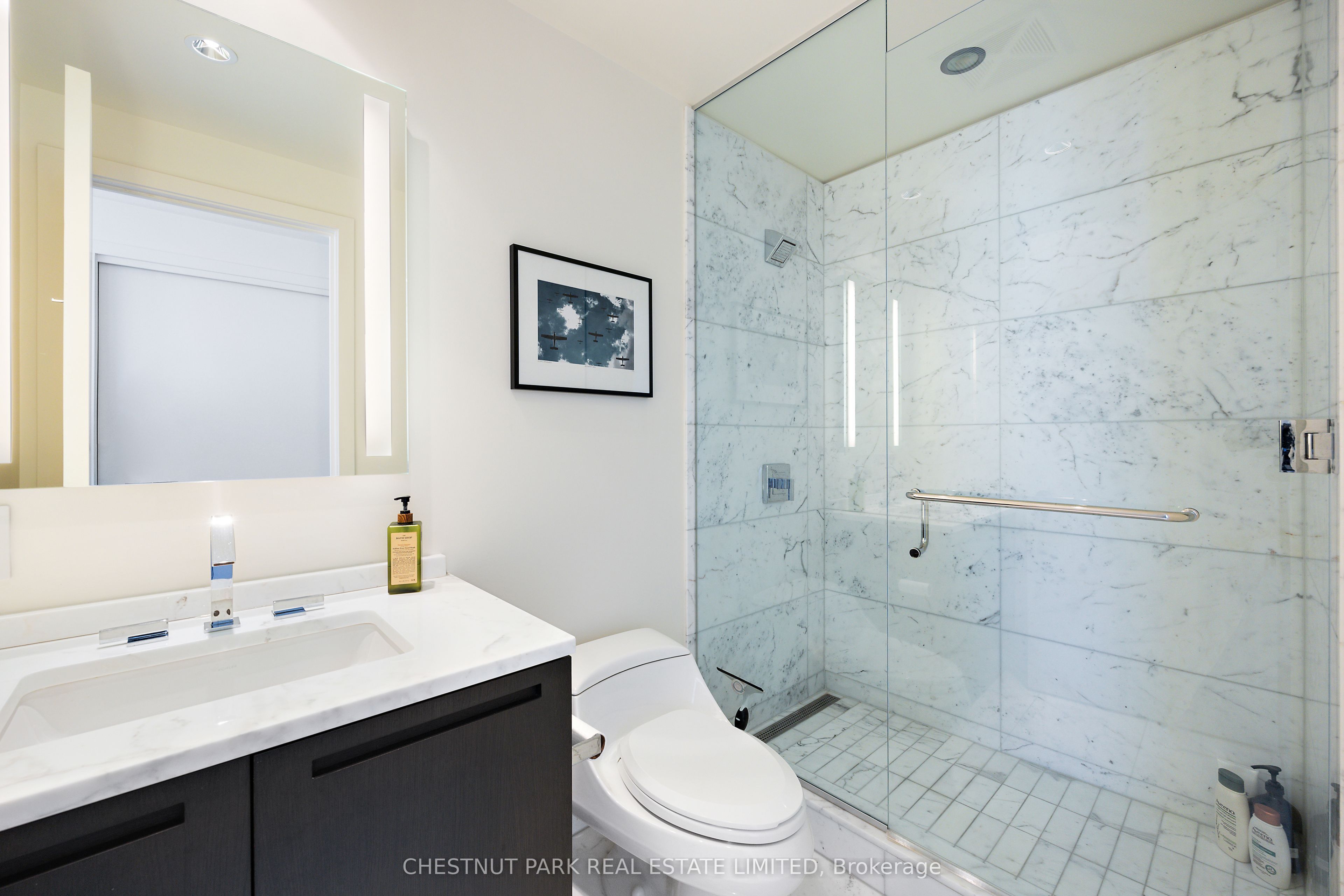 180 University Avenue 3006 Property Photo 16