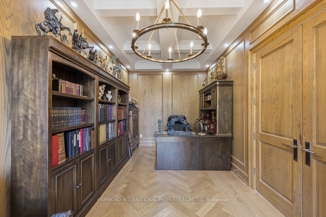 118 Laurentide Drive Property Photo 15