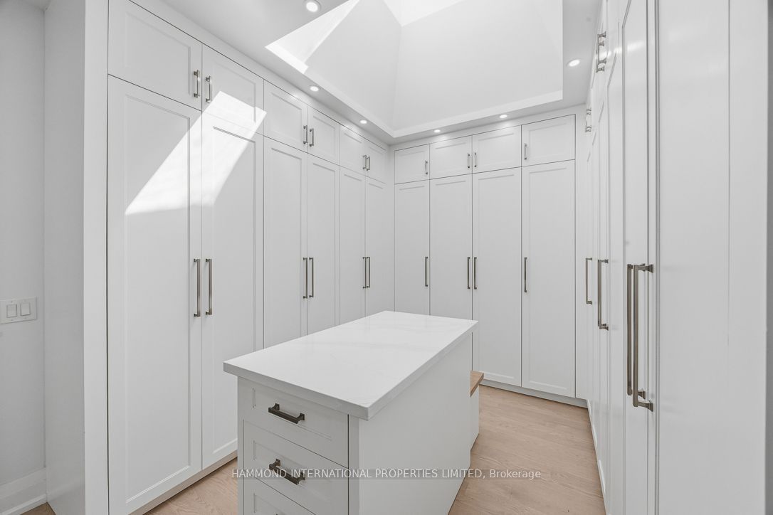 118 Laurentide Drive Property Photo 18