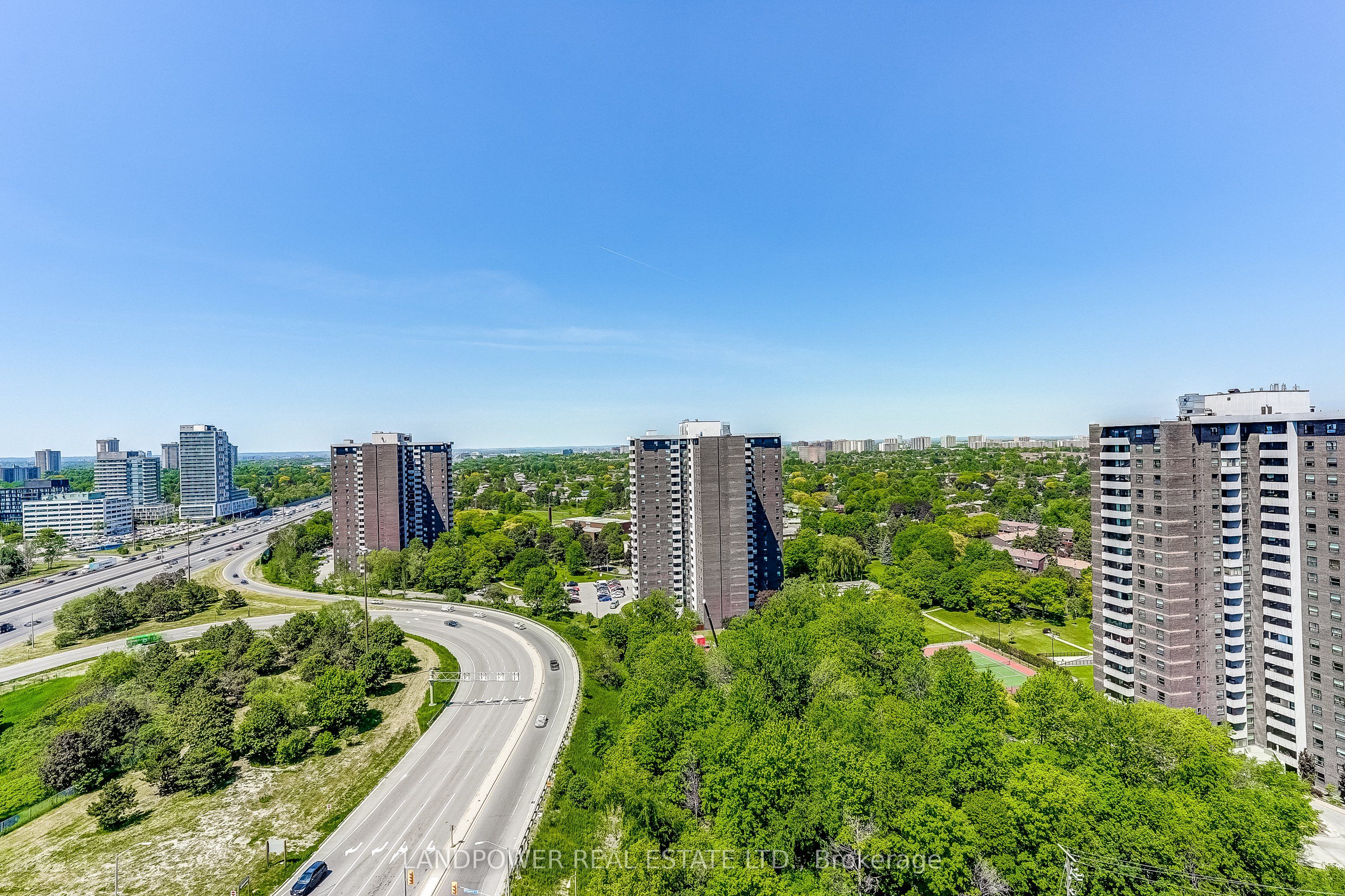 2015 Sheppard Avenue E 2006 Property Photo 24