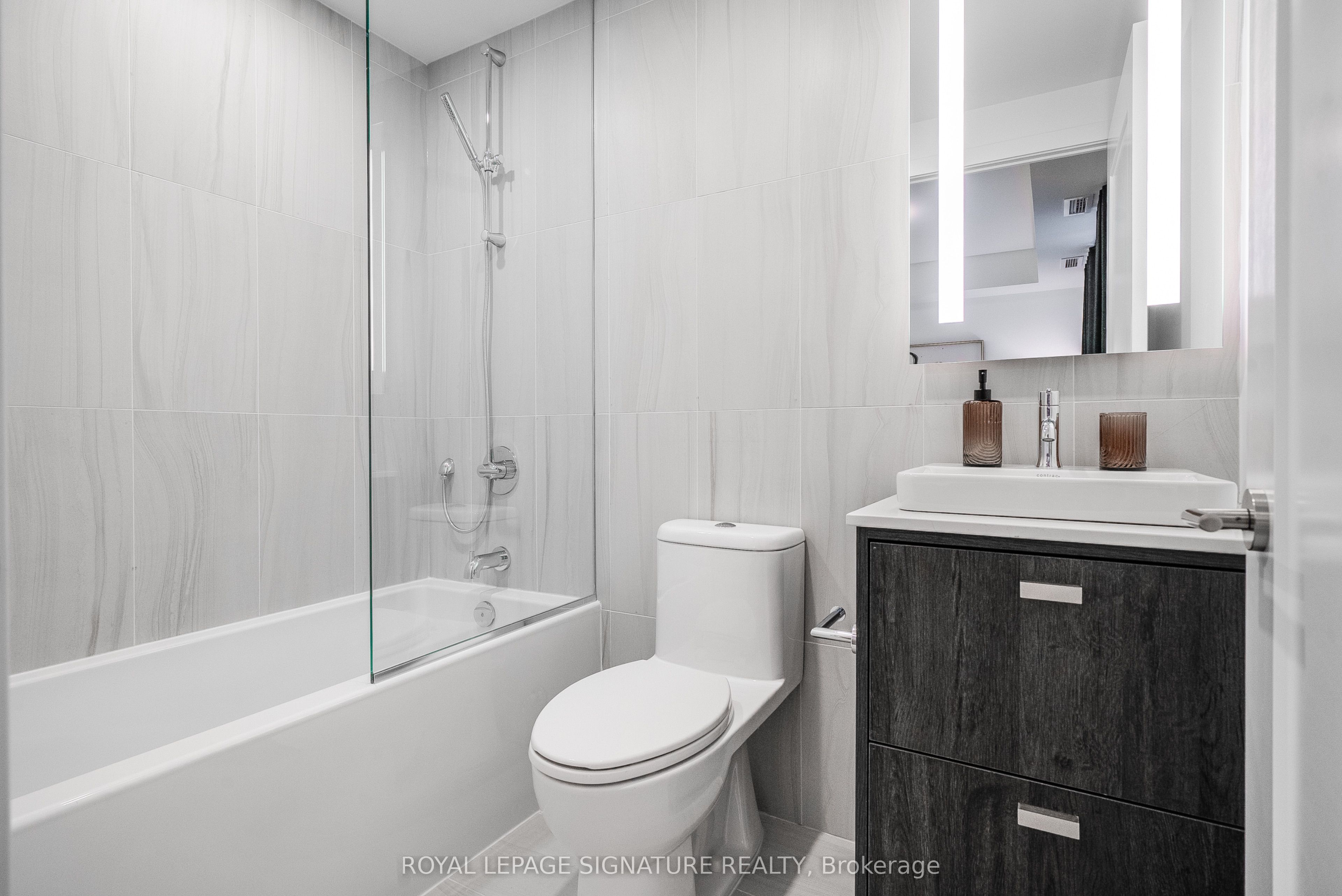 115 Denison Avenue 613 Property Photo 17