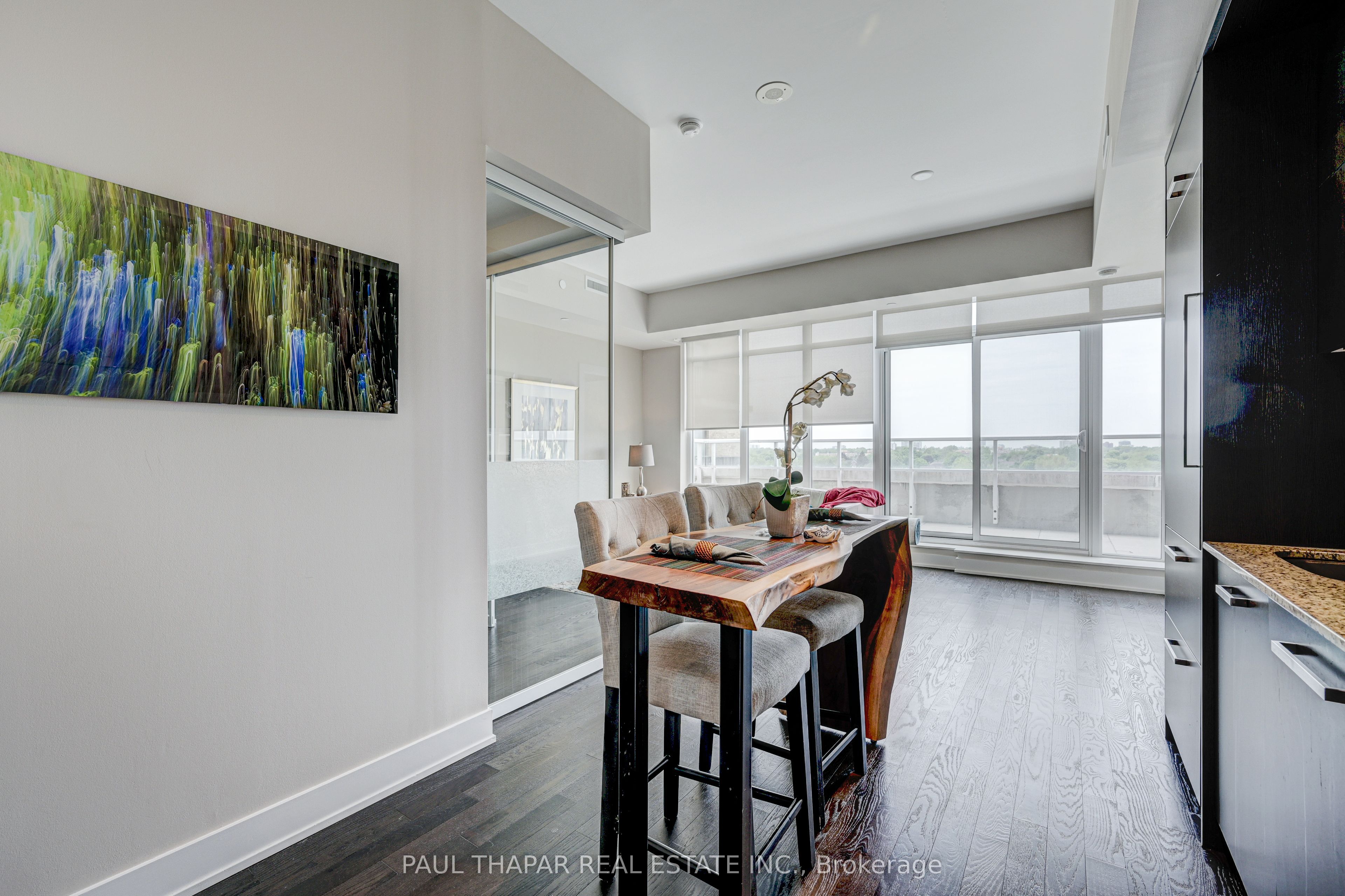 3018 Yonge Street 1114 Property Photo 6