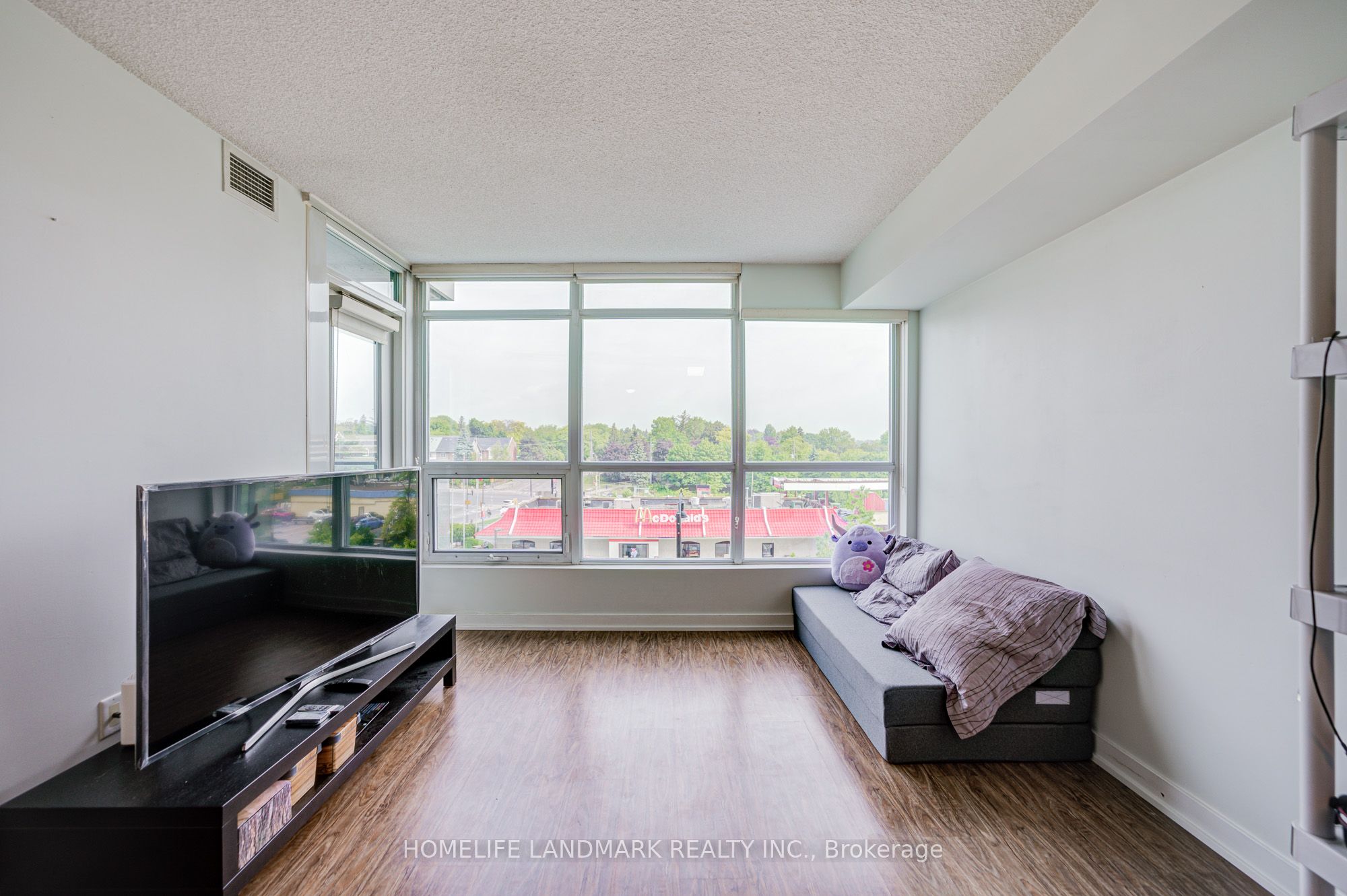 15 Singer Court 305 Property Photo 19