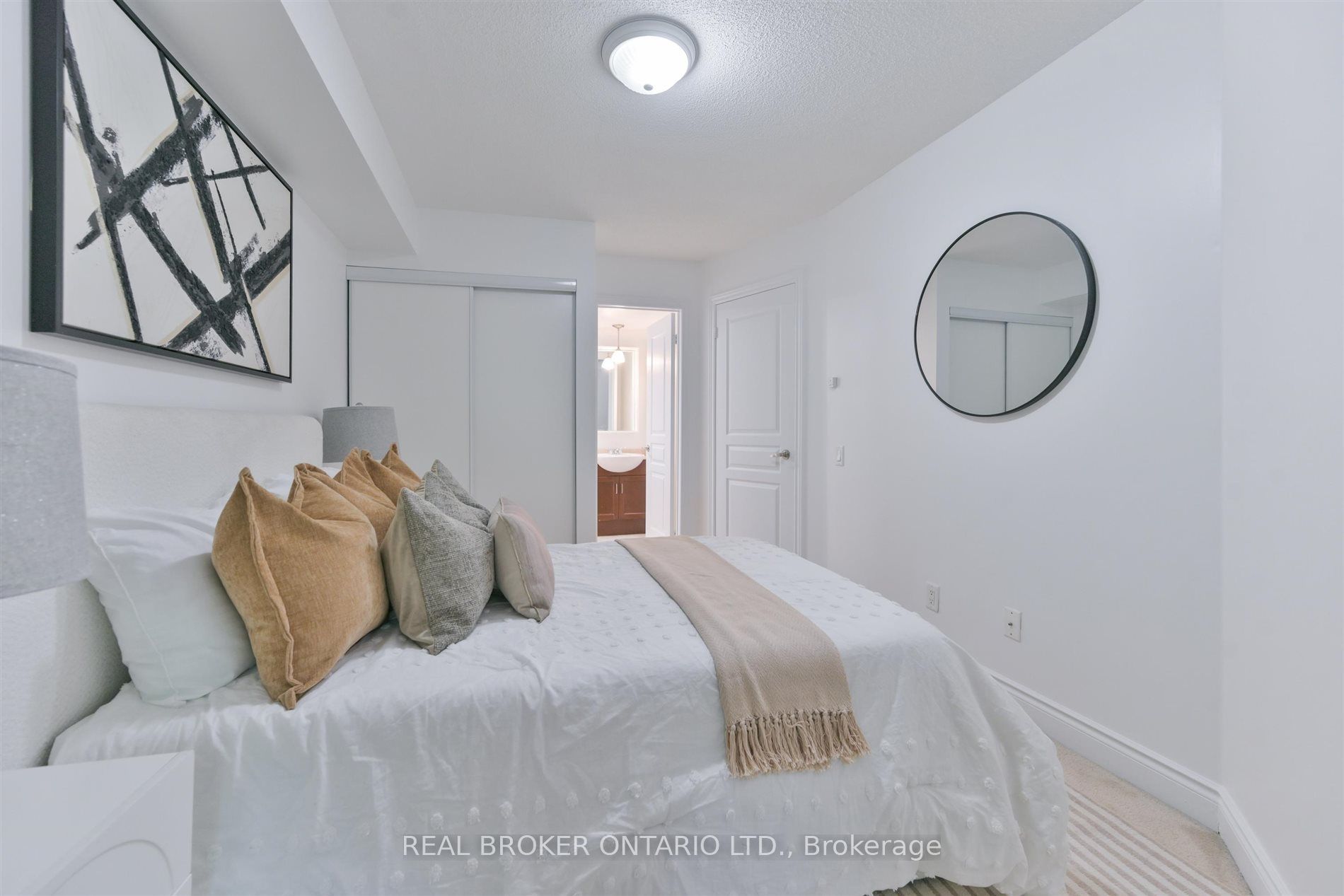 70 Byng Avenue 24 Property Photo 13