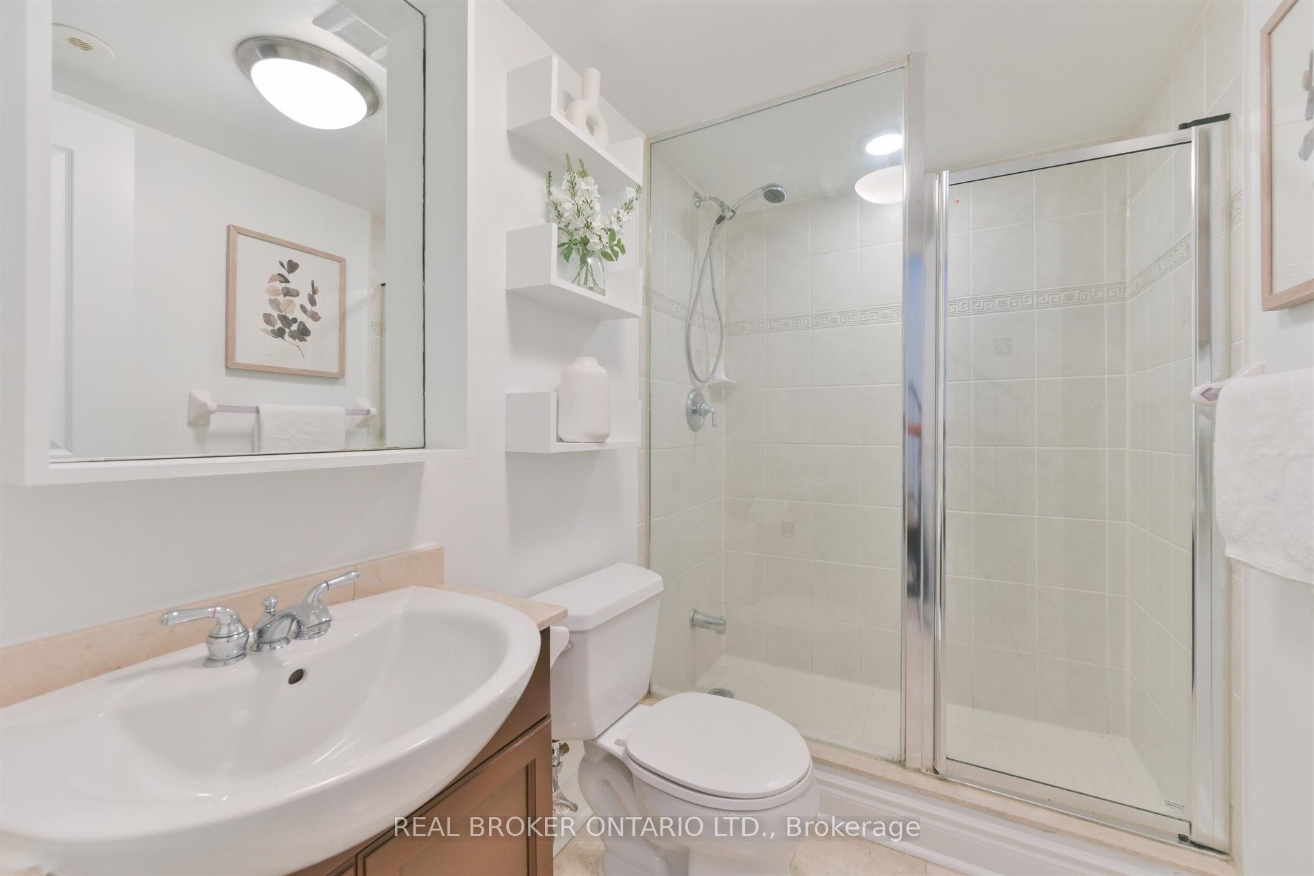 70 Byng Avenue 24 Property Photo 17