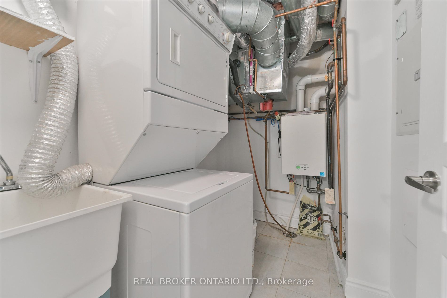 70 Byng Avenue 24 Property Photo 18