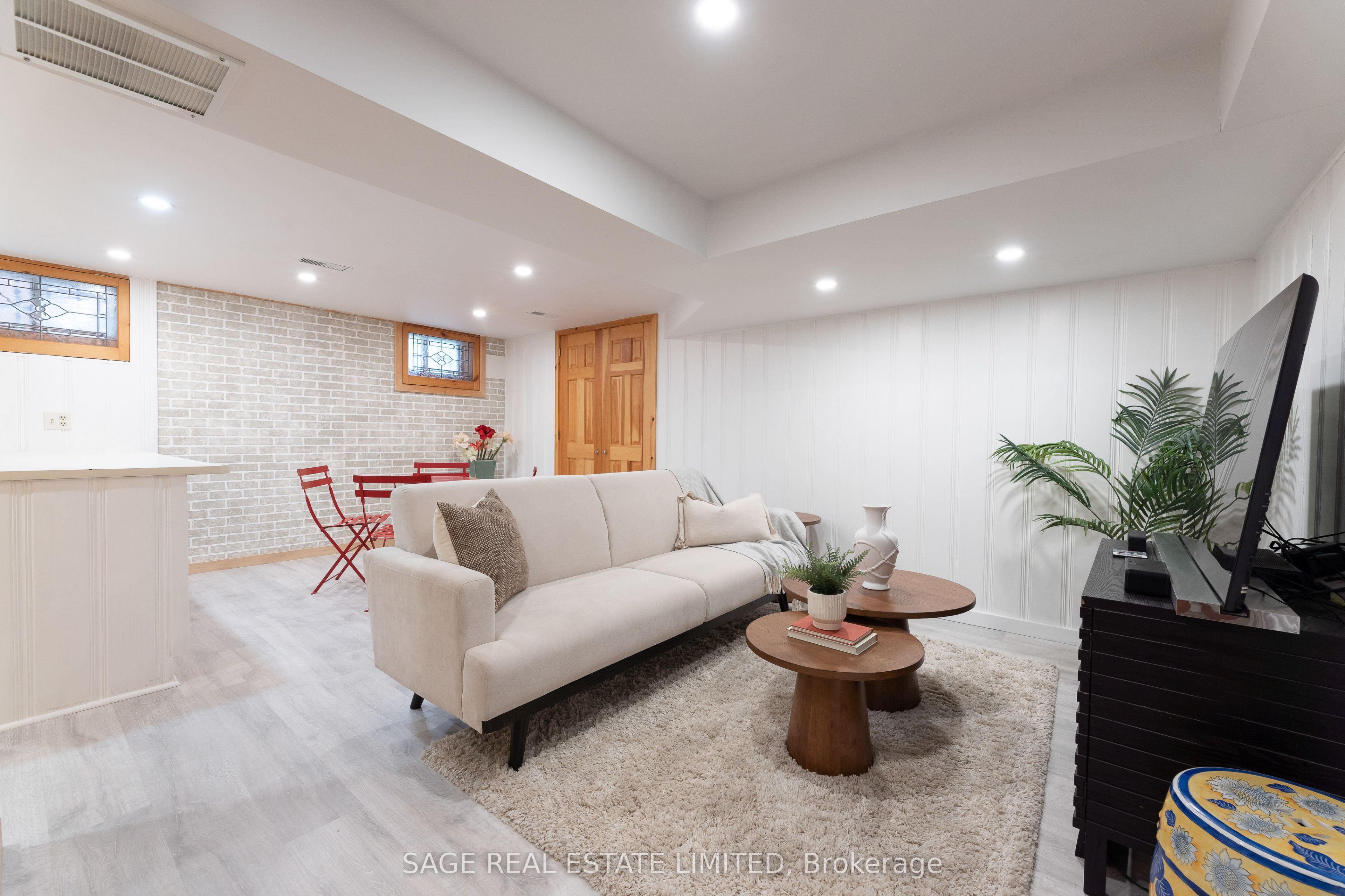43 Oriole Road Property Photo 35
