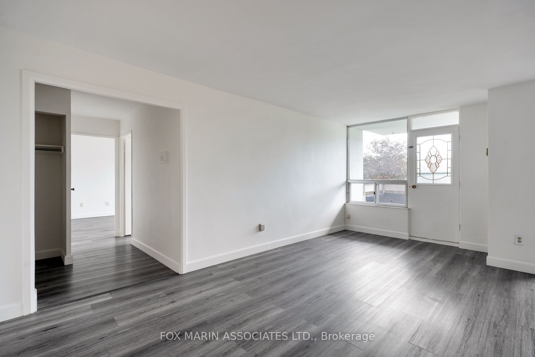 20 Edgecliff Golfway 312 Property Photo 8