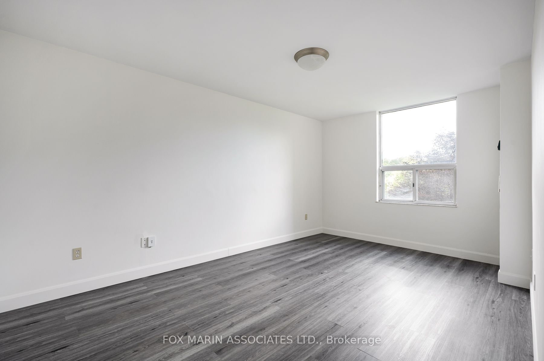 20 Edgecliff Golfway 312 Property Photo 15