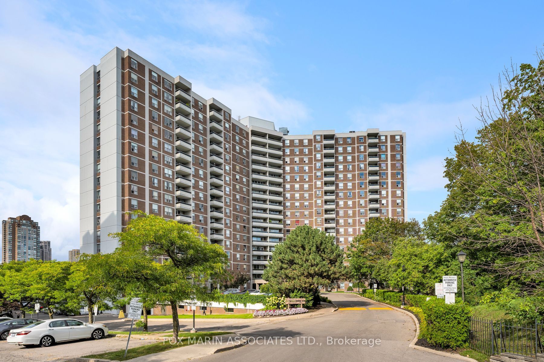20 Edgecliff Golfway 312 Property Photo 30
