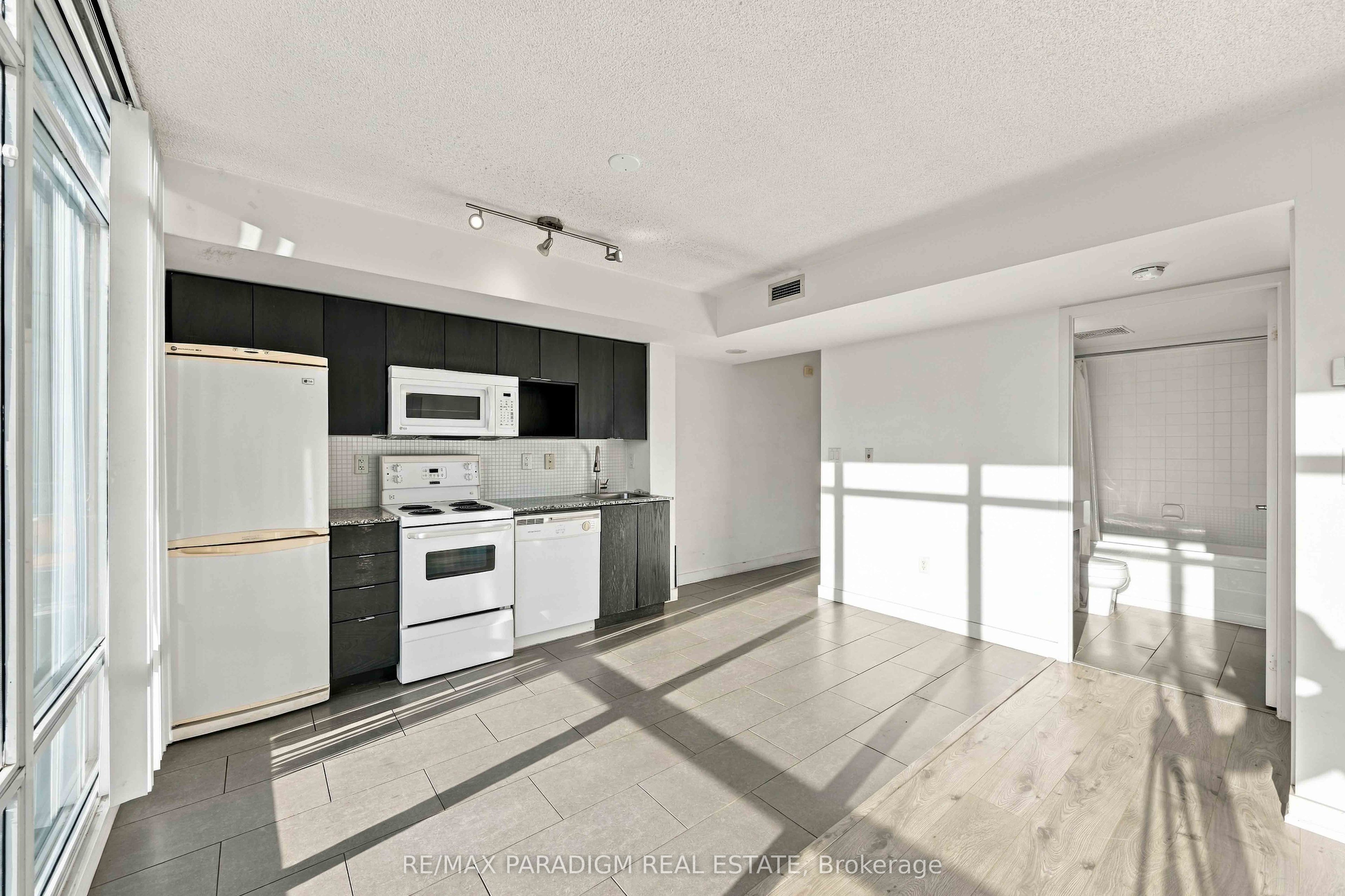 15 Brunel Court 326 Property Photo 20