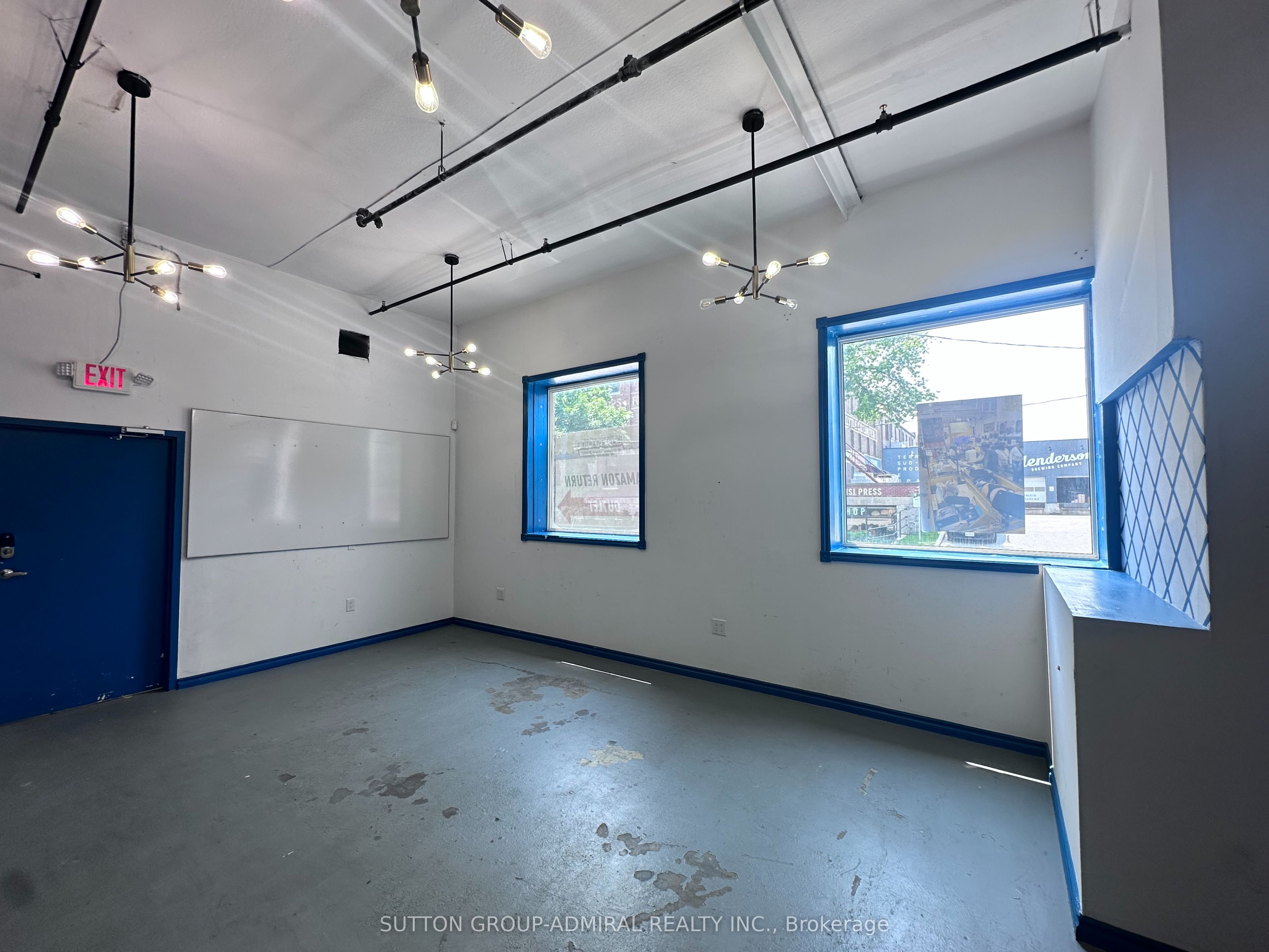 151 Sterling Road Studio 6 Property Photo 4