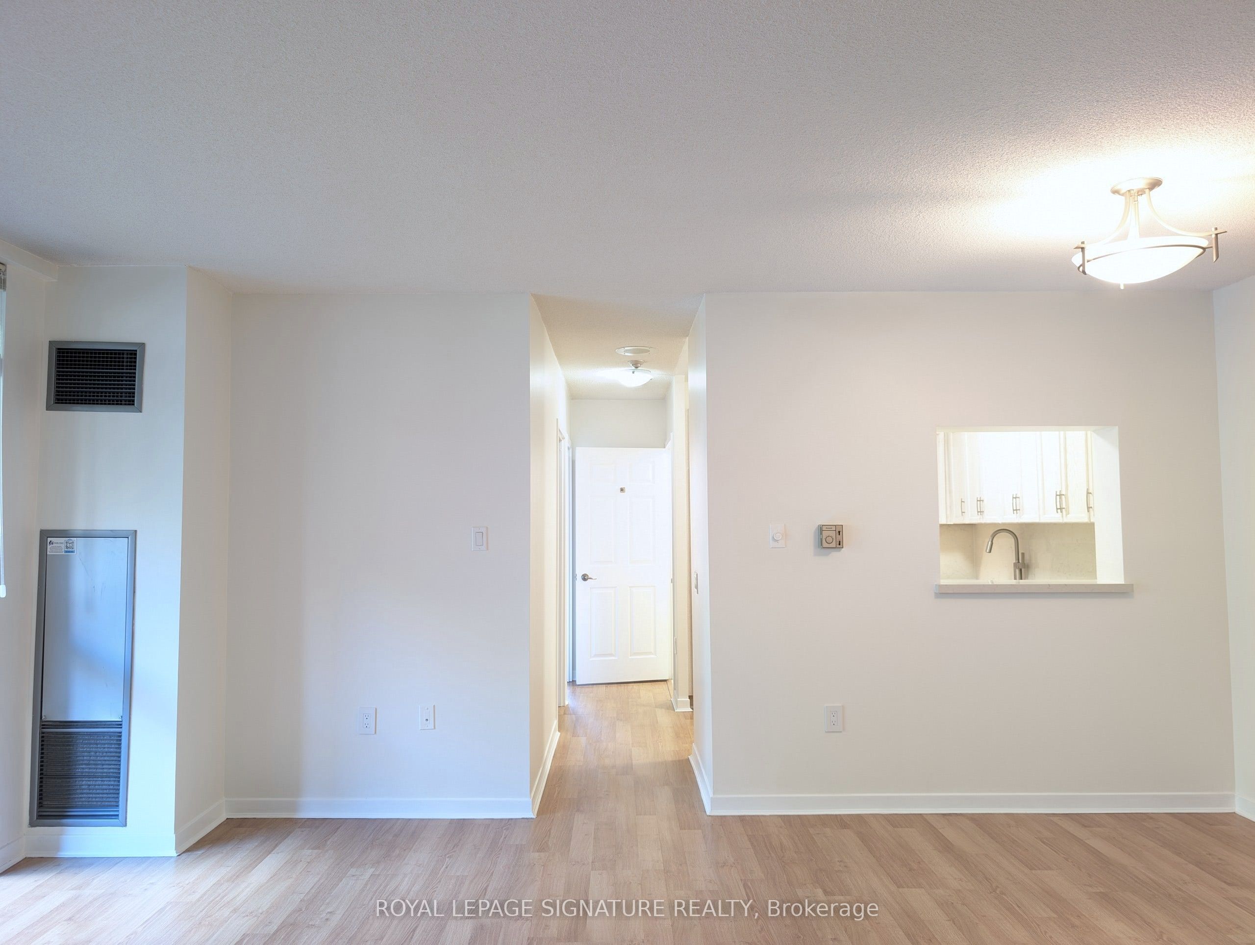 284 Bloor Street W 206 Property Photo 5