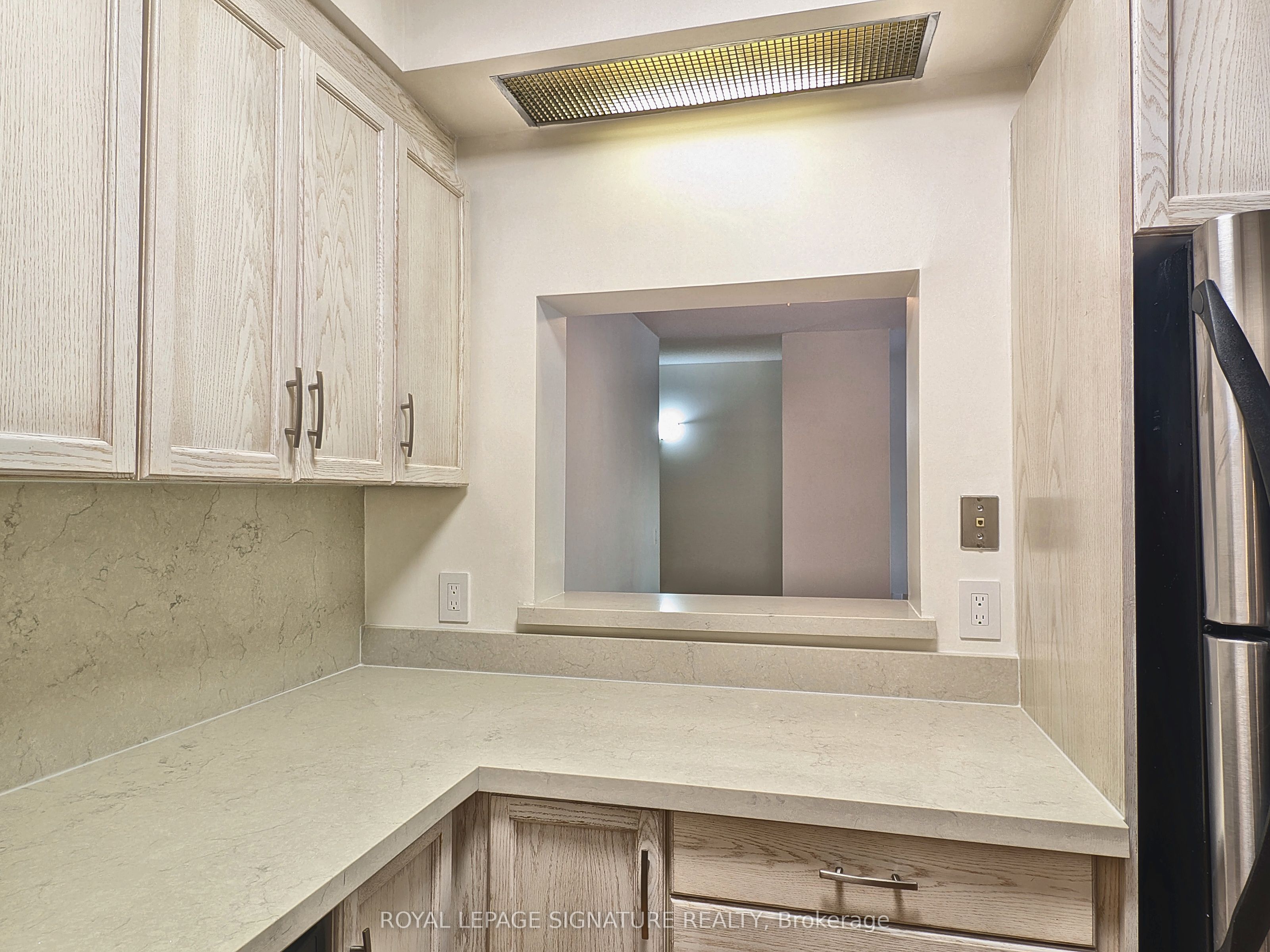 284 Bloor Street W 206 Property Photo 10