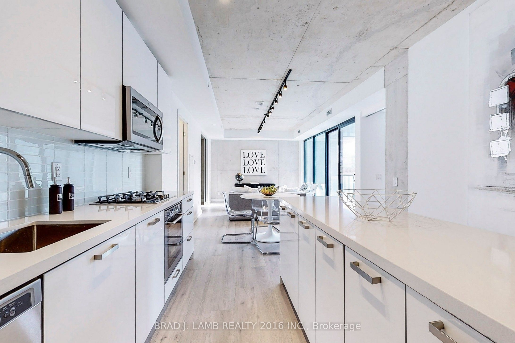 55 Ontario Street 509 Property Photo 14