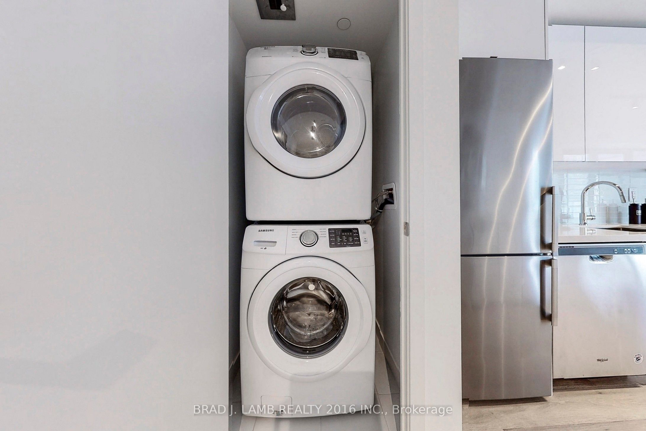 55 Ontario Street 509 Property Photo 26